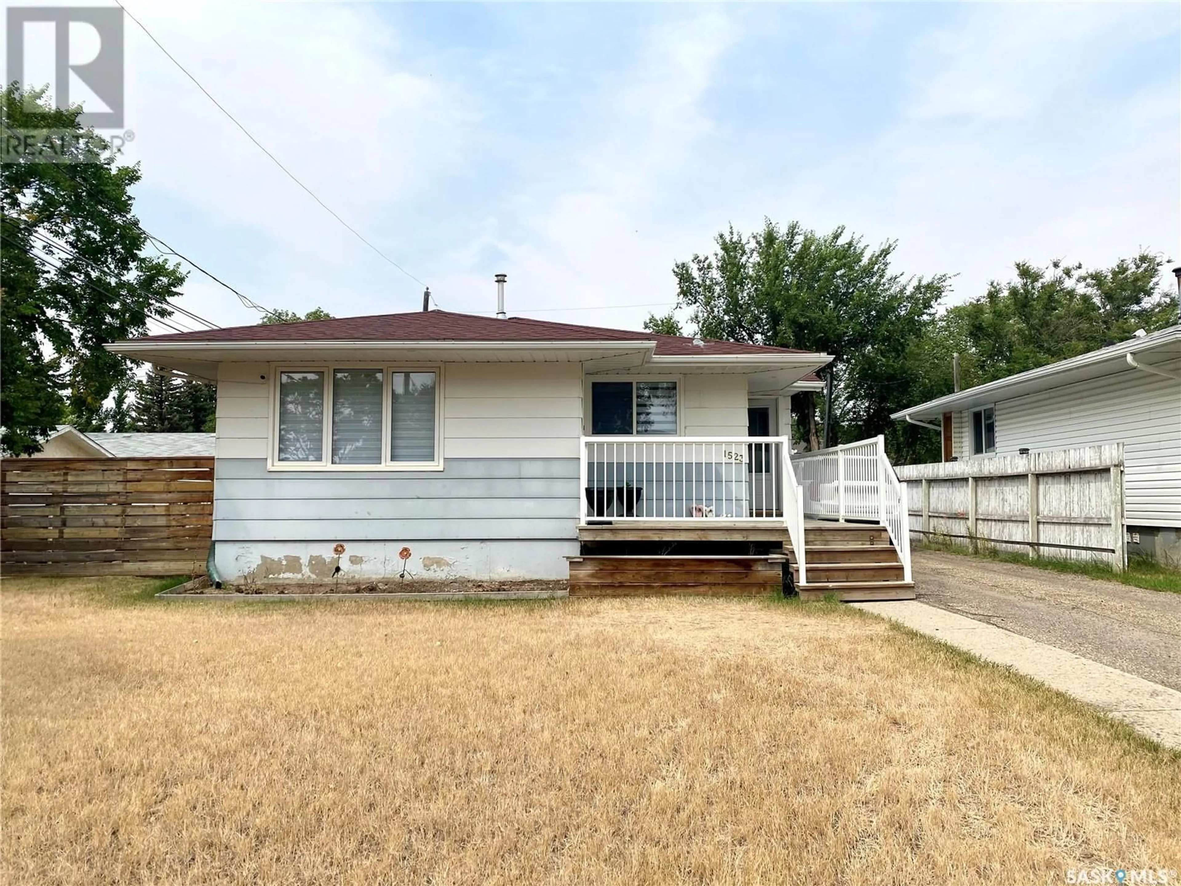 Frontside or backside of a home for 1523 Chaplin STREET E, Swift Current Saskatchewan S9H1K7