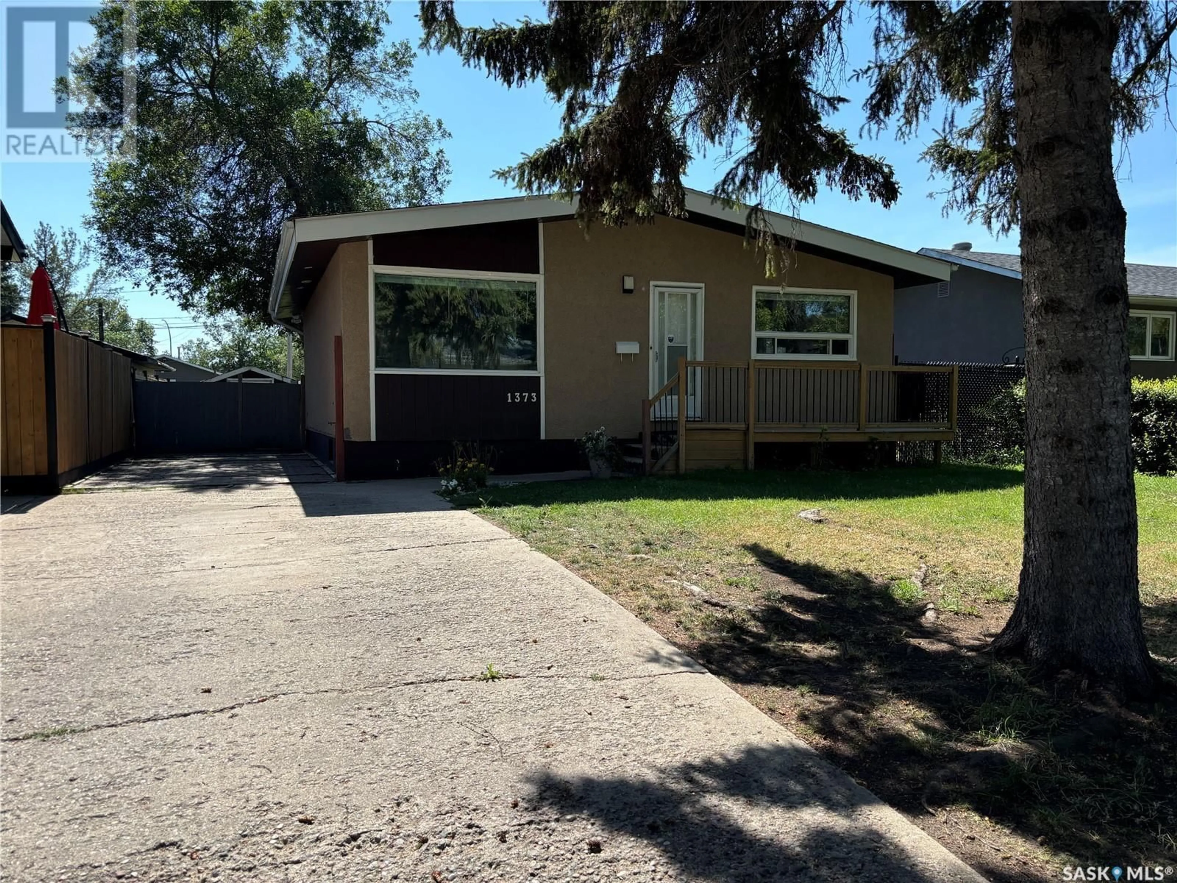 Frontside or backside of a home for 1373 2nd STREET E, Prince Albert Saskatchewan S6V0H3