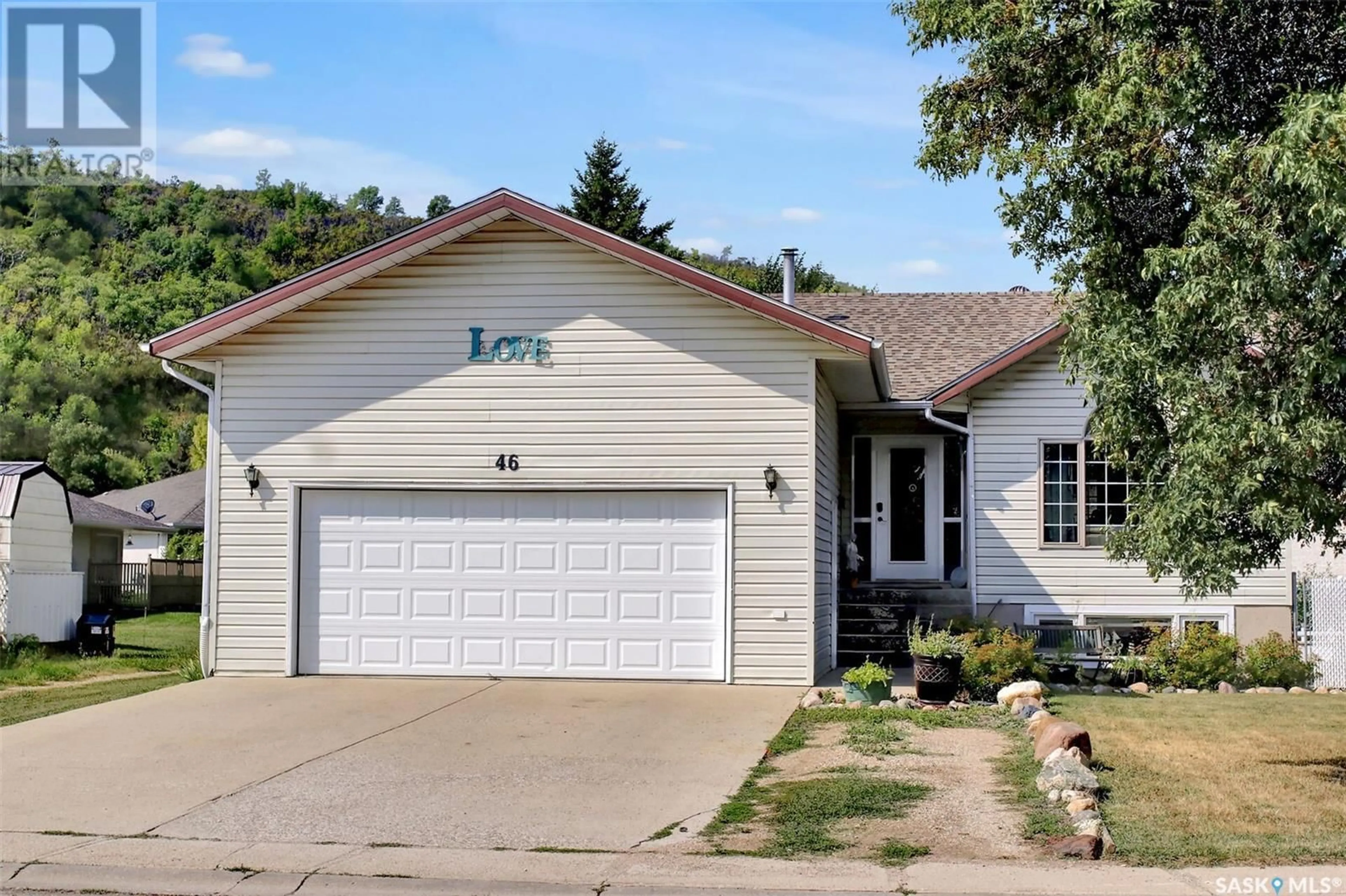 Frontside or backside of a home for 46 Willow CRESCENT, Fort Qu'Appelle Saskatchewan S0G1S0