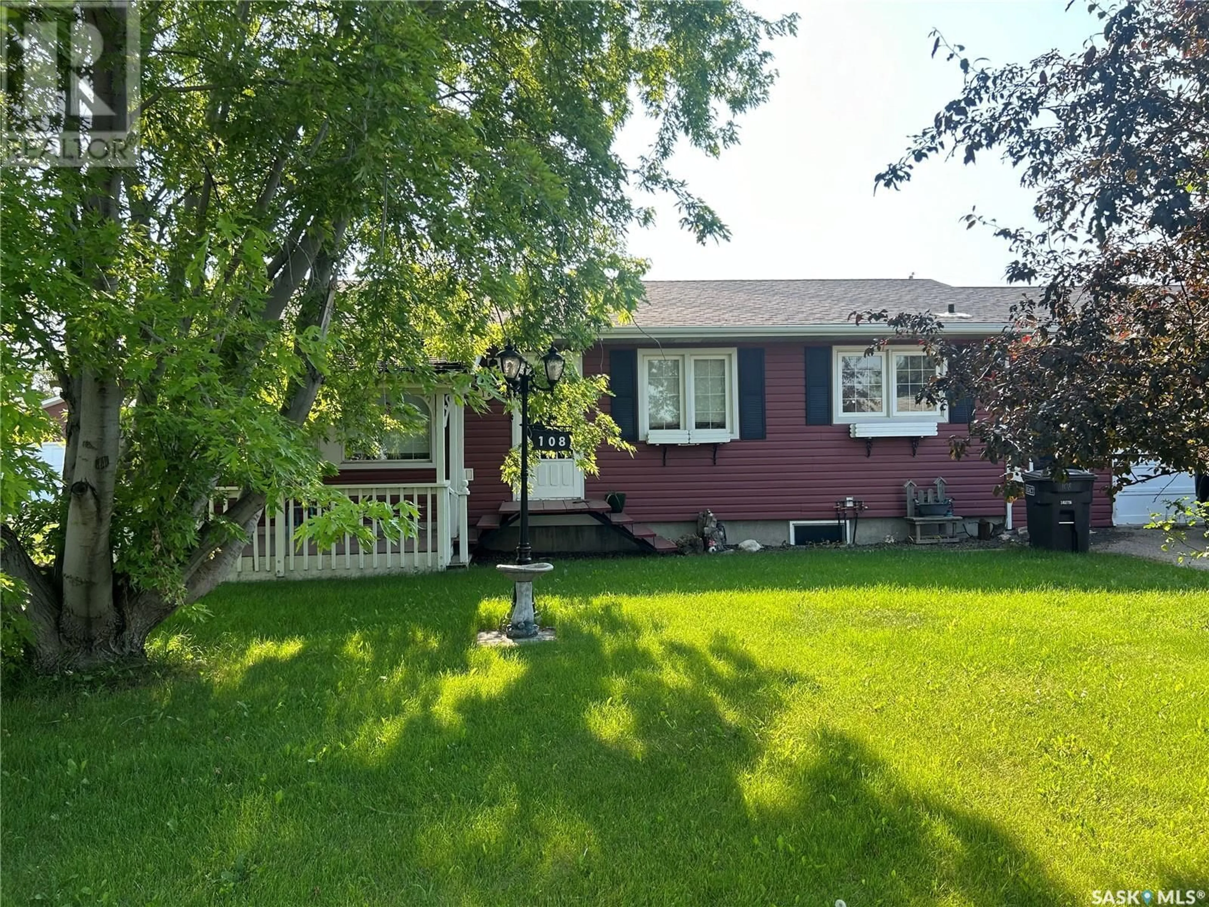 Frontside or backside of a home for 108 Halpenny STREET, Viscount Saskatchewan S0K4M0