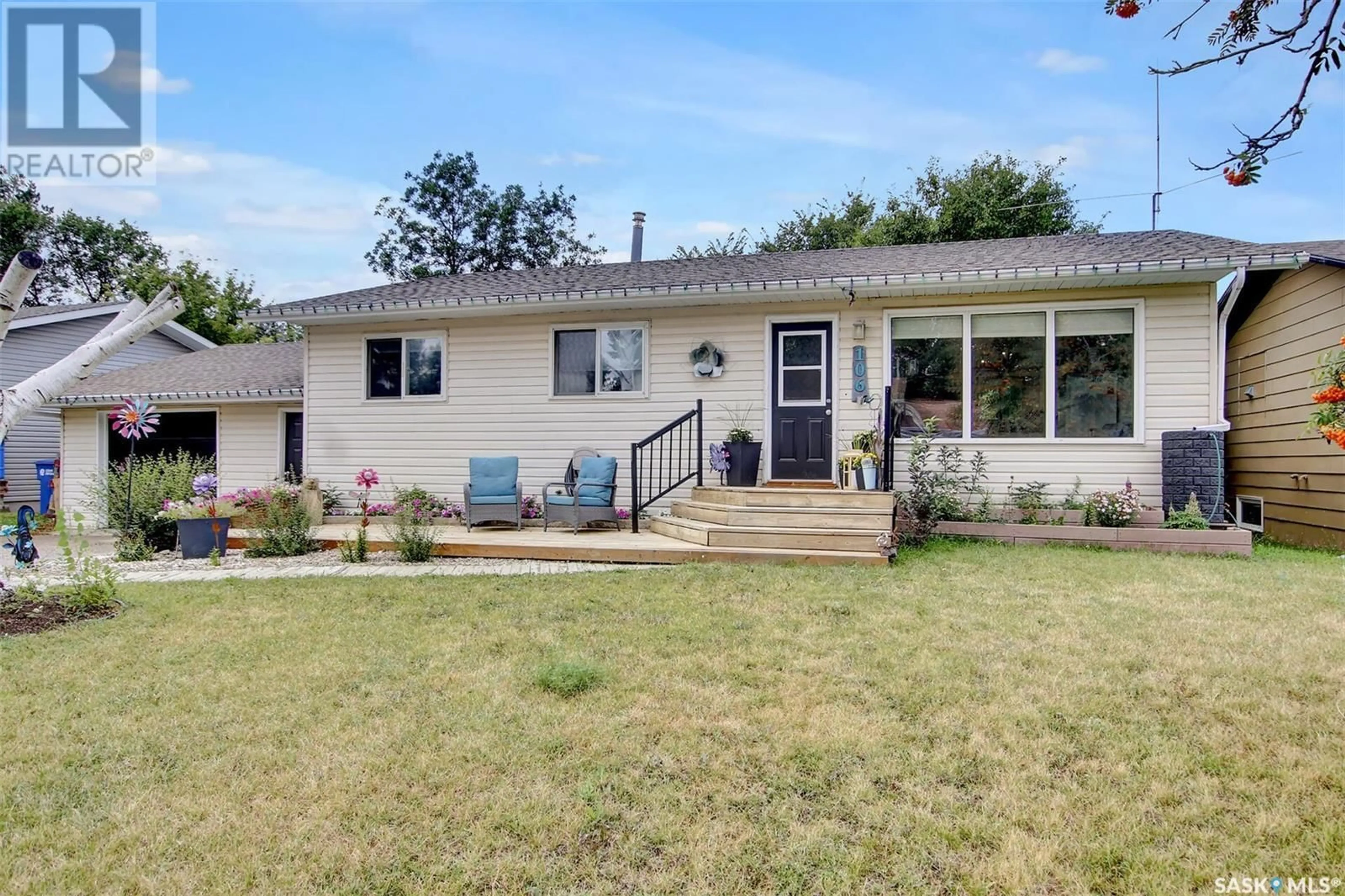 Frontside or backside of a home for 106 Brier STREET, Caronport Saskatchewan S0H0S0