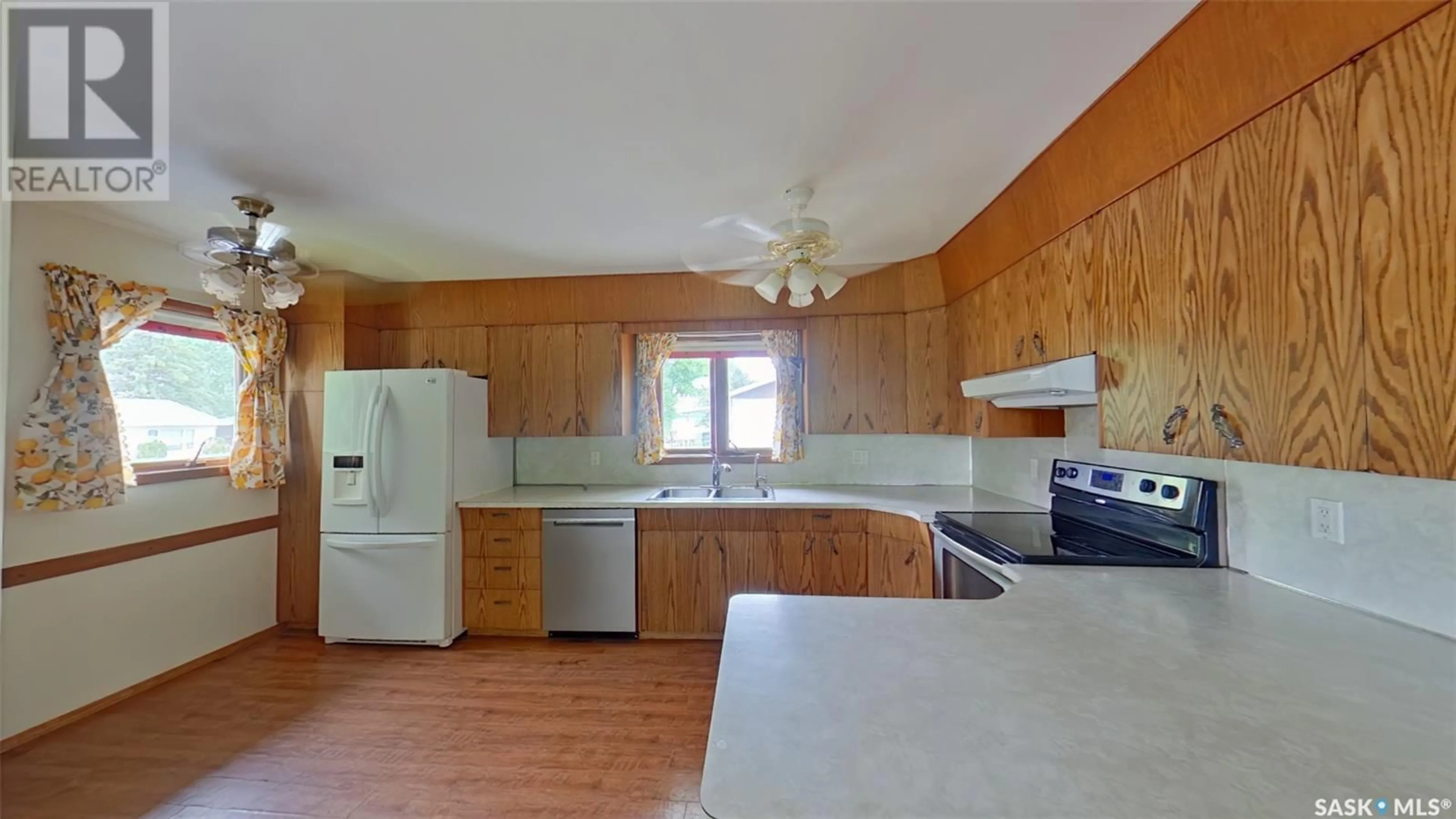 Standard kitchen, wood floors, cottage for 17 Jarvis STREET, Qu'Appelle Saskatchewan S0G4A0