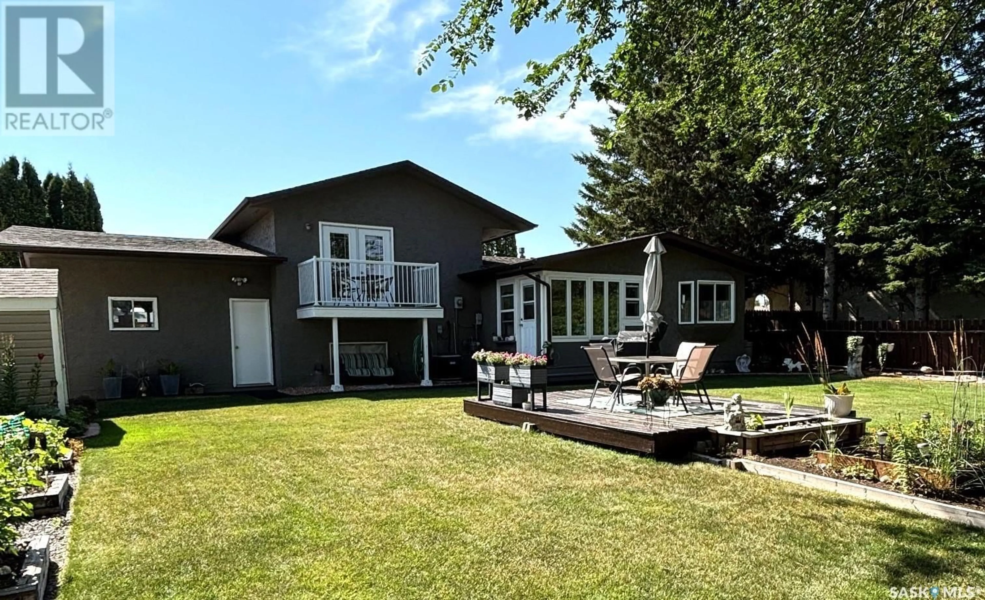 Frontside or backside of a home, cottage for 362 35th STREET, Battleford Saskatchewan S0M0E0