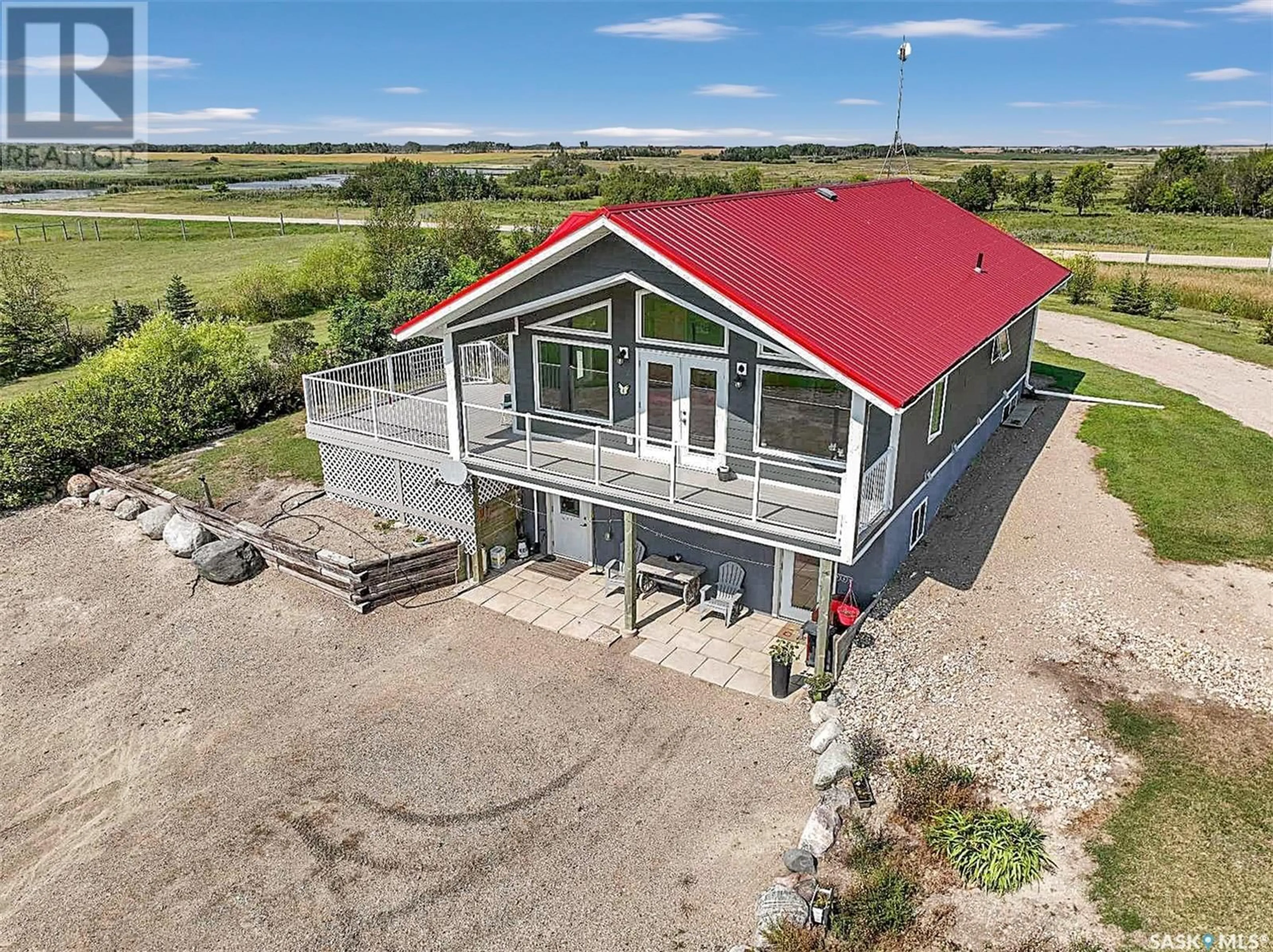 Cottage for Red Roof T Walker Acreage, Walpole Rm No. 92 Saskatchewan S0G1M0