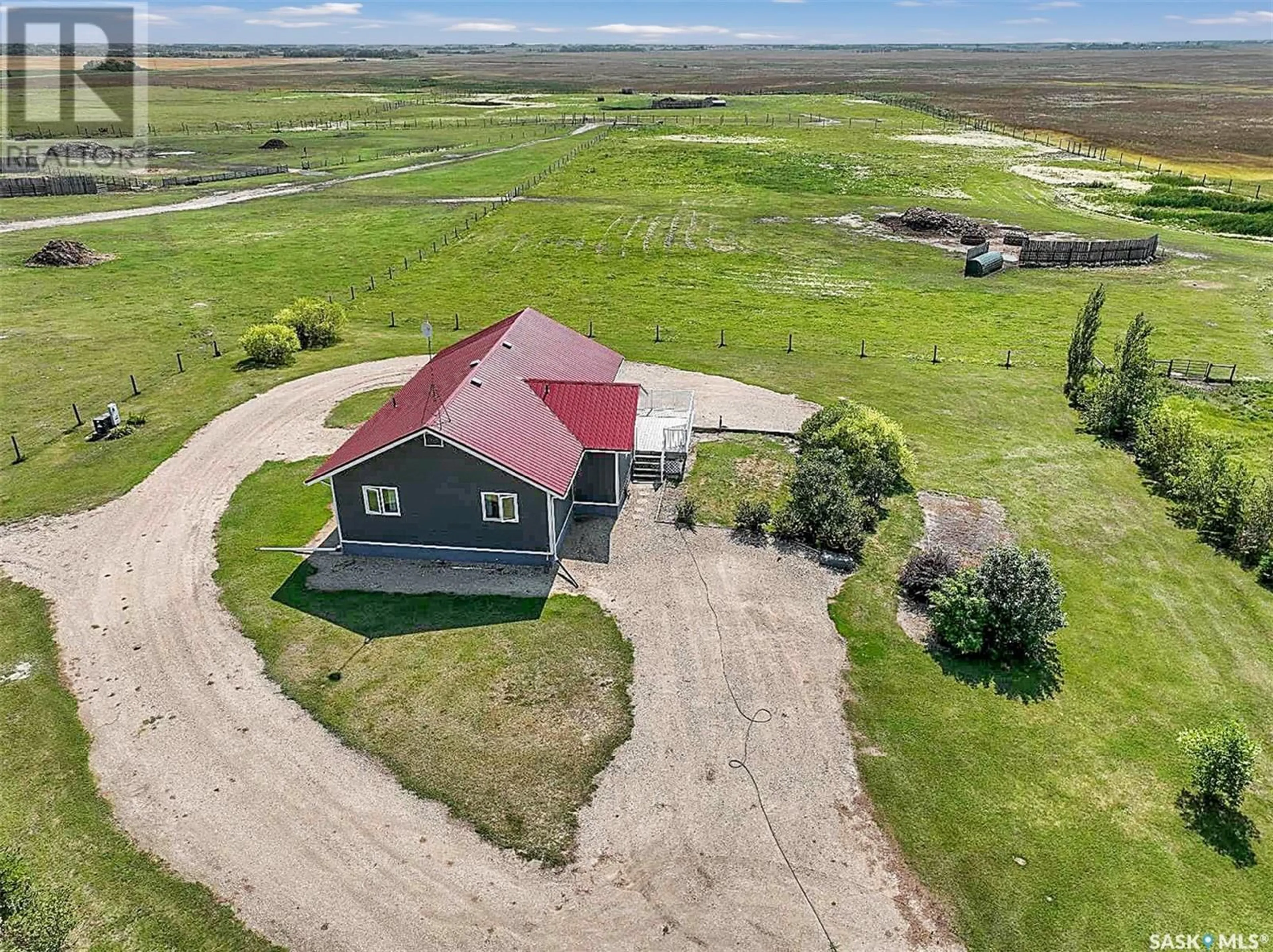 Cottage for Red Roof T Walker Acreage, Walpole Rm No. 92 Saskatchewan S0G1M0