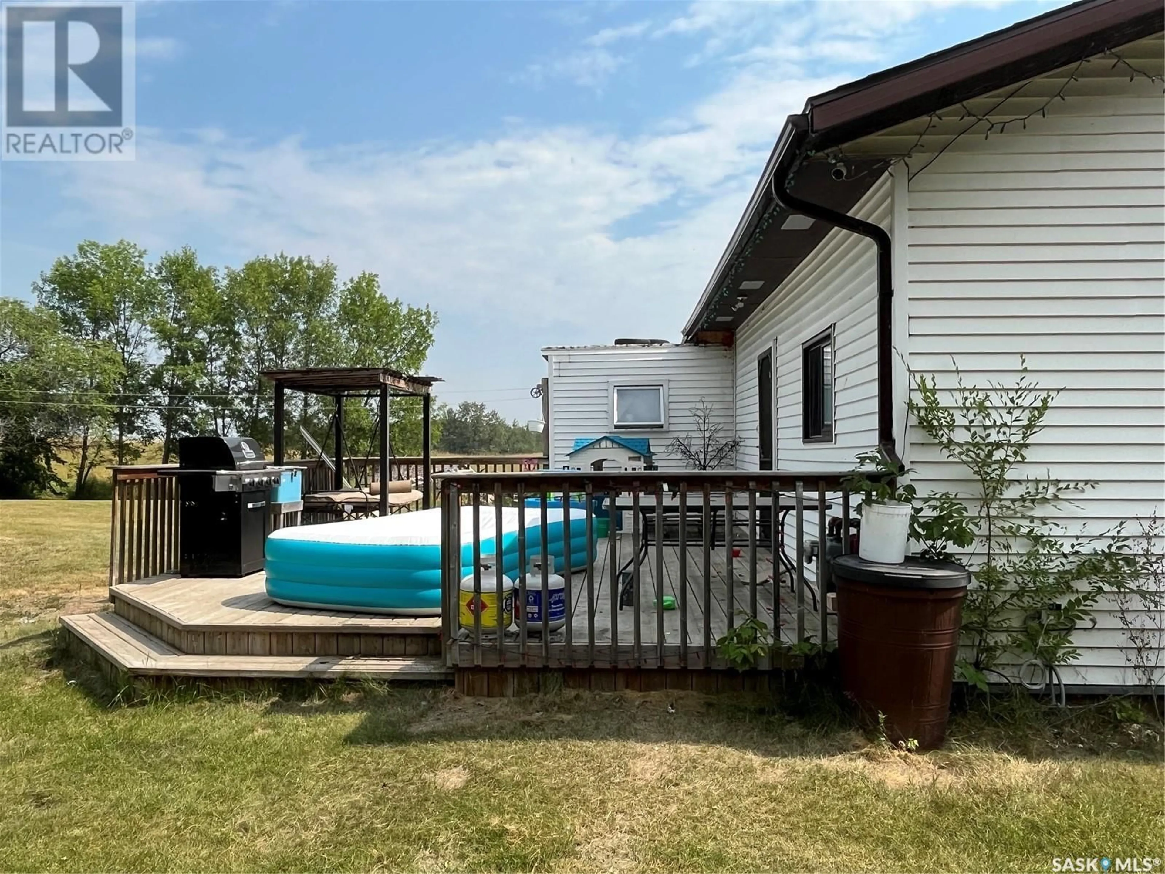 Indoor or outdoor pool for Red Deer Hll Acreage, Prince Albert Rm No. 461 Saskatchewan S6V5P9