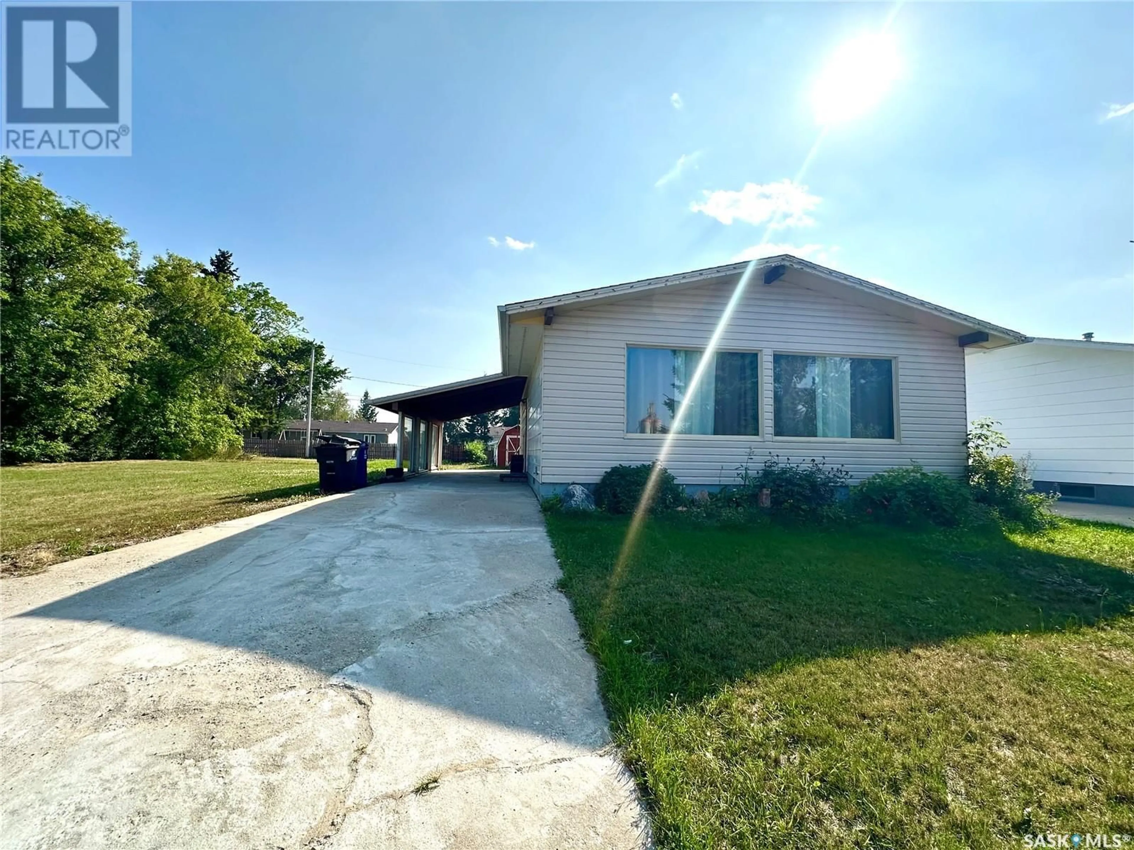 Frontside or backside of a home for 236 2nd AVENUE W, Spiritwood Saskatchewan S0J2M0