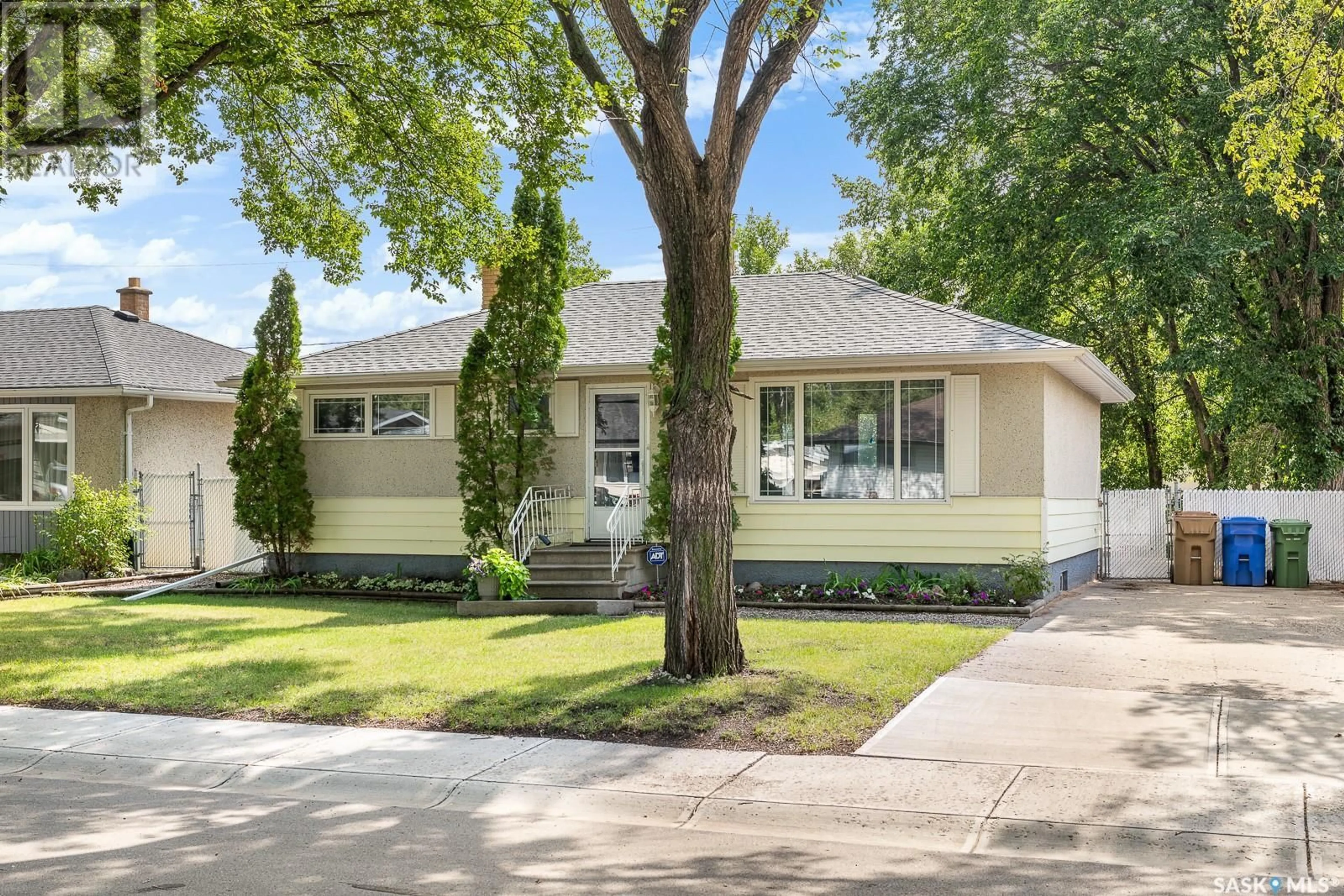 Frontside or backside of a home for 15 Stewart AVENUE, Regina Saskatchewan S4R4M5