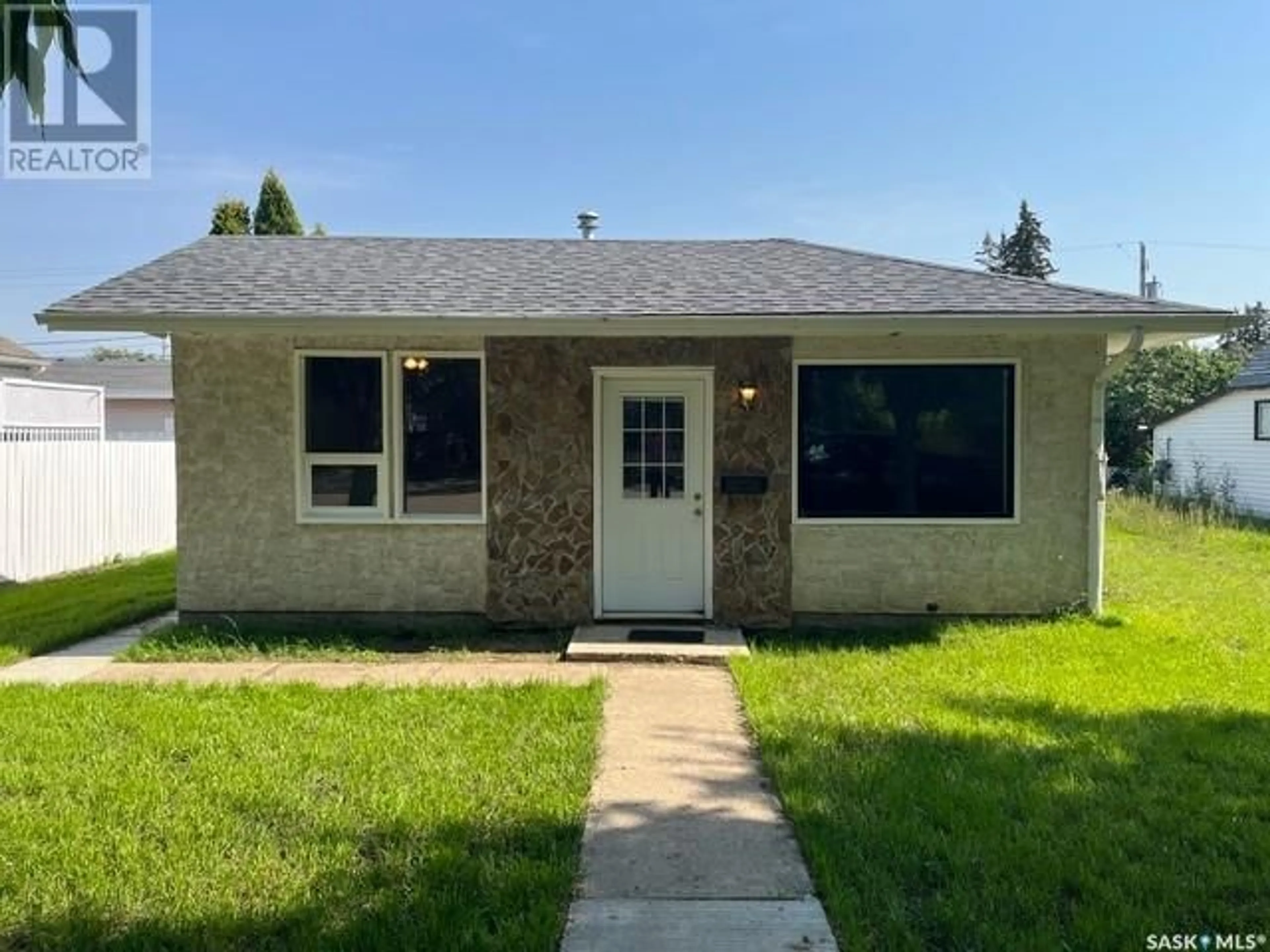 Frontside or backside of a home for 652 102nd STREET, North Battleford Saskatchewan S9A1E1