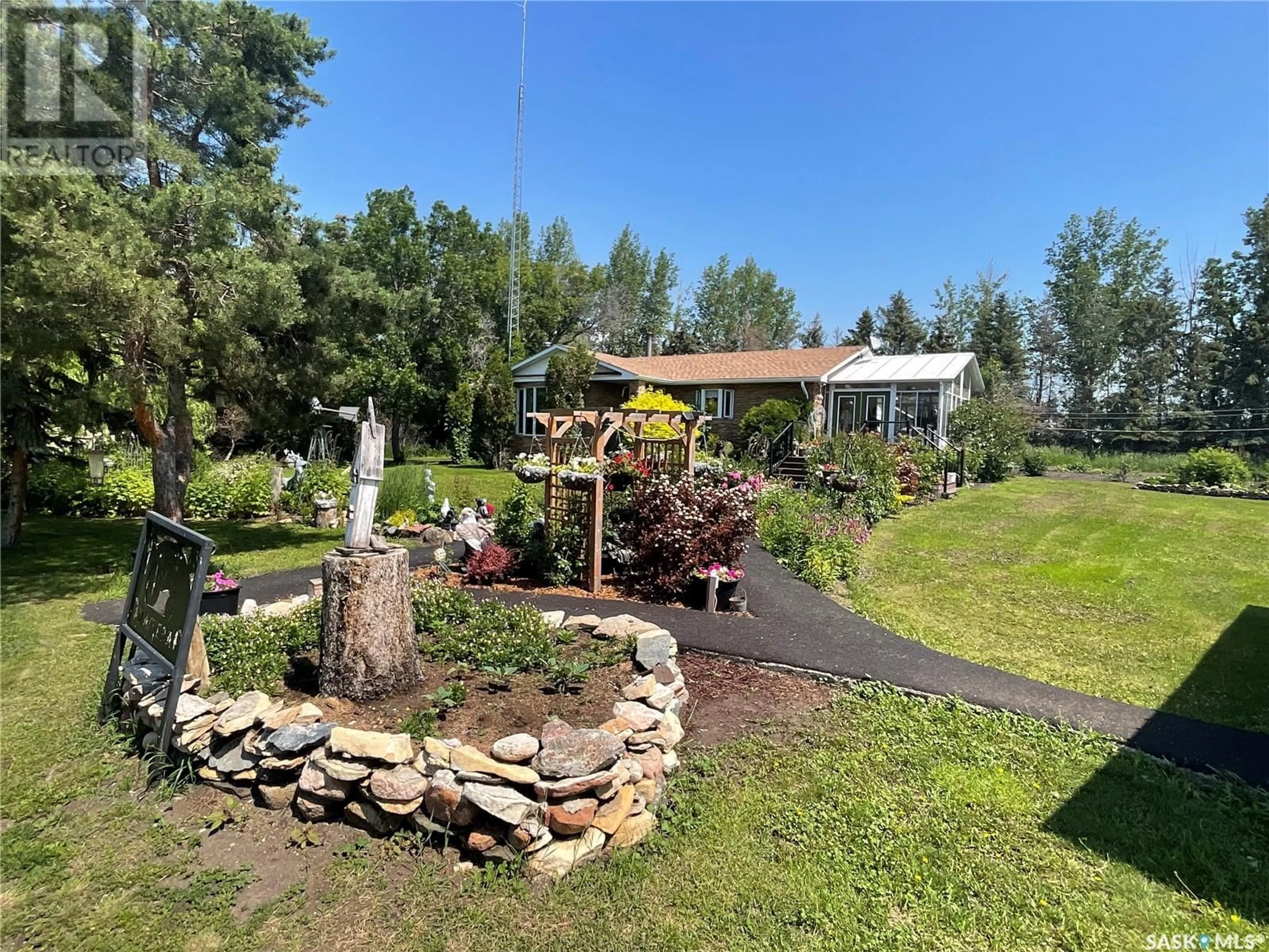 Patio for Magiera Acreage, Blaine Lake Rm No. 434 Saskatchewan S0J0J0