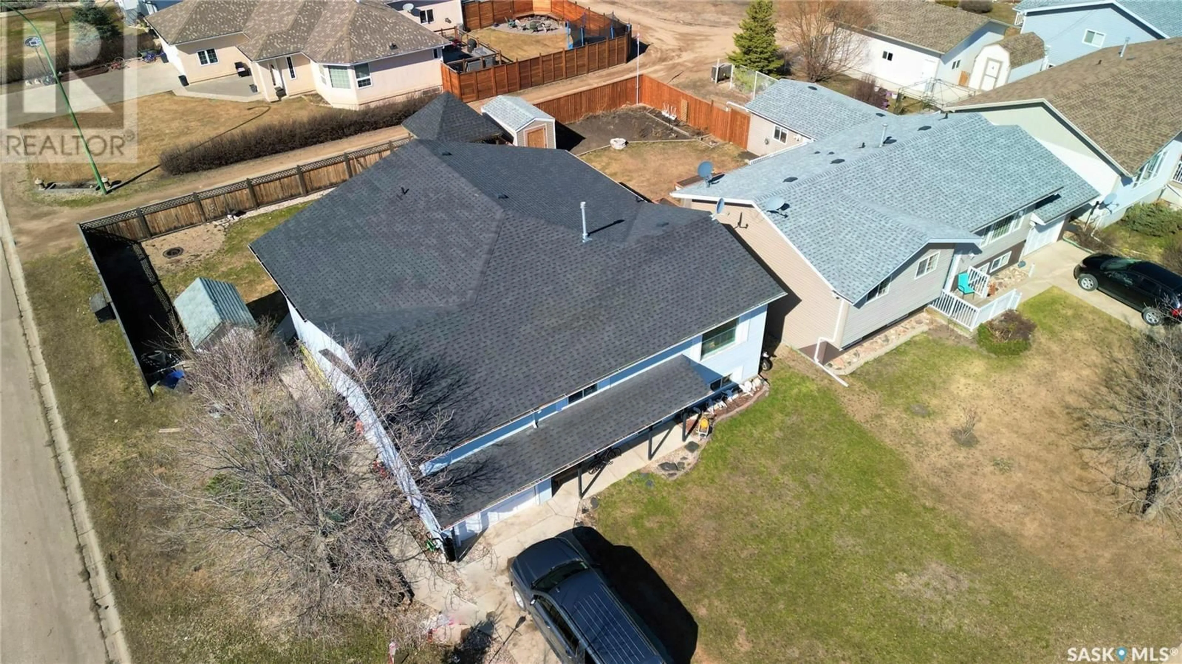 A pic from outside/outdoor area/front of a property/back of a property/a pic from drone, building for 540 5th AVENUE, Hudson Bay Saskatchewan S0E0Y0