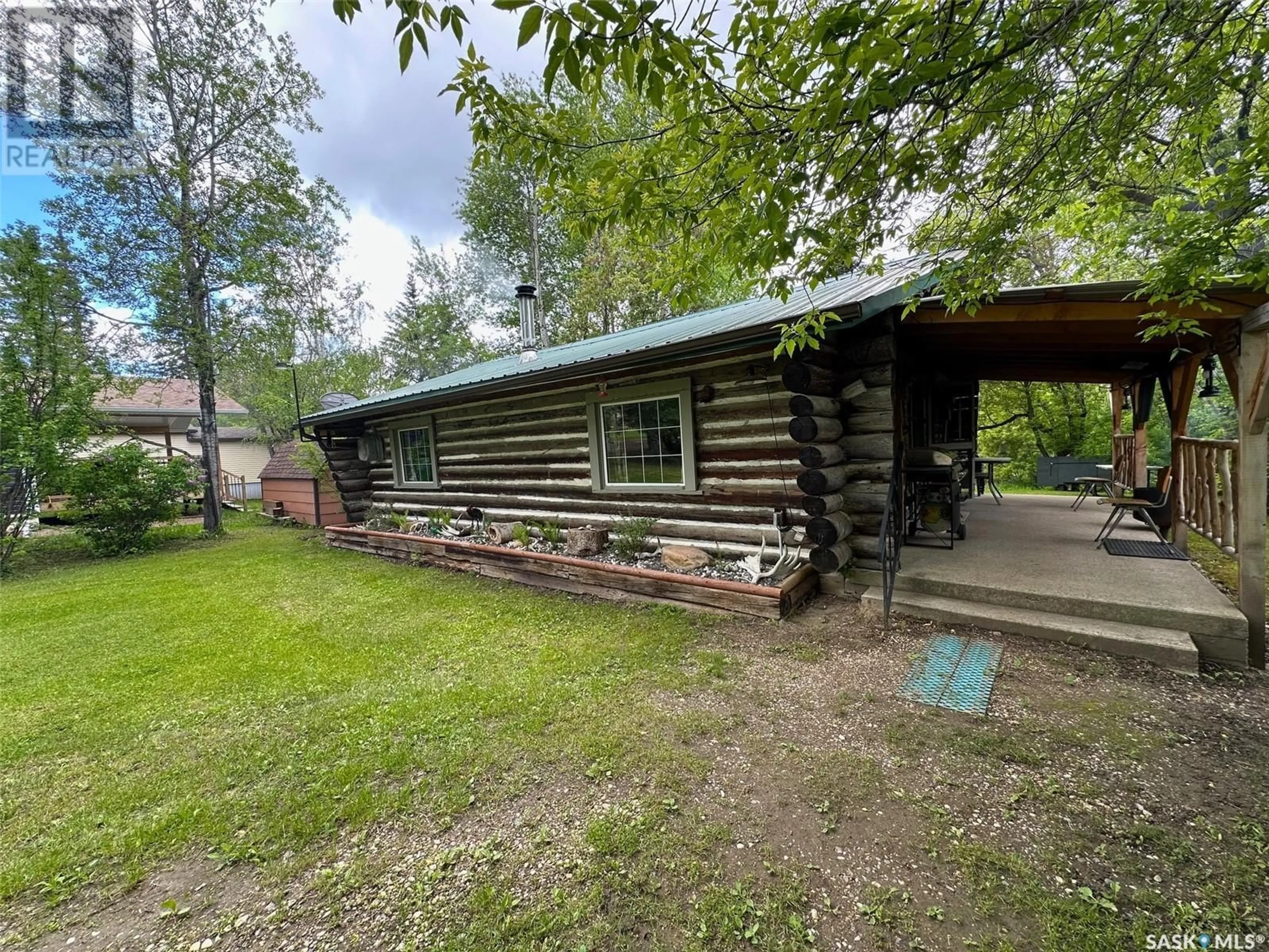 Outside view for 4 Thomson AVENUE, Hudson Bay Rm No. 394 Saskatchewan S0E0Y0