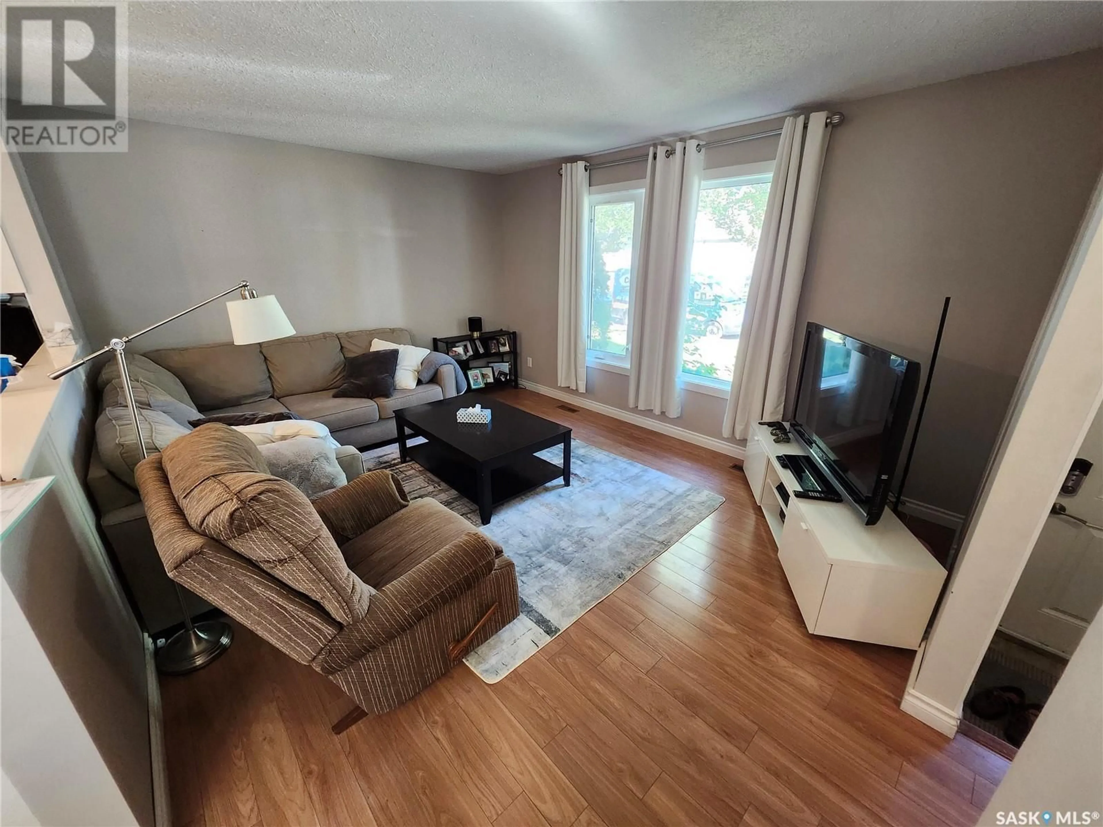 A pic of a room for 1319 Edward AVENUE, Saskatoon Saskatchewan S7K3A9