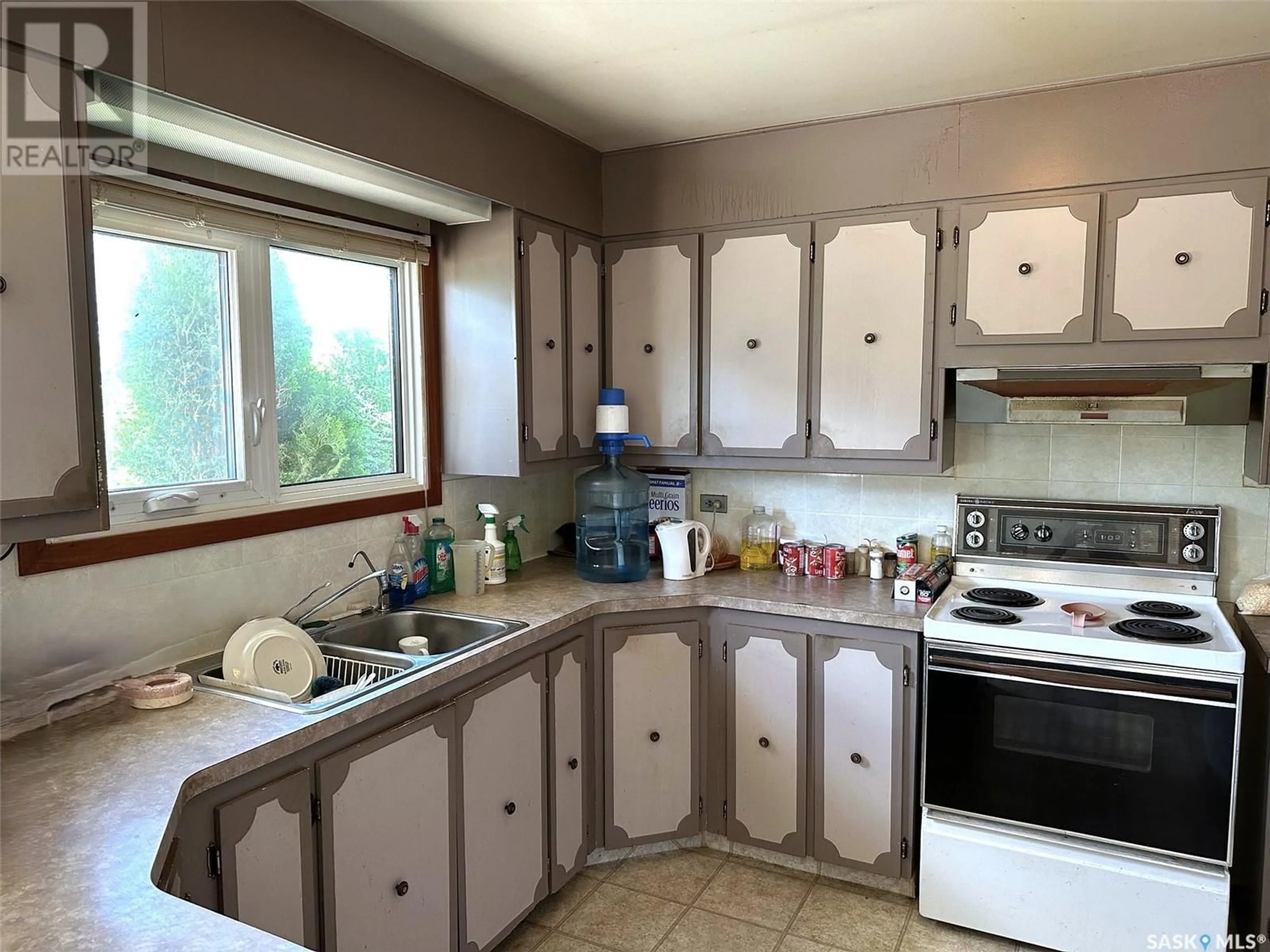 Kitchen for Baird acreage, Porcupine Rm No. 395 Saskatchewan S0E1H0