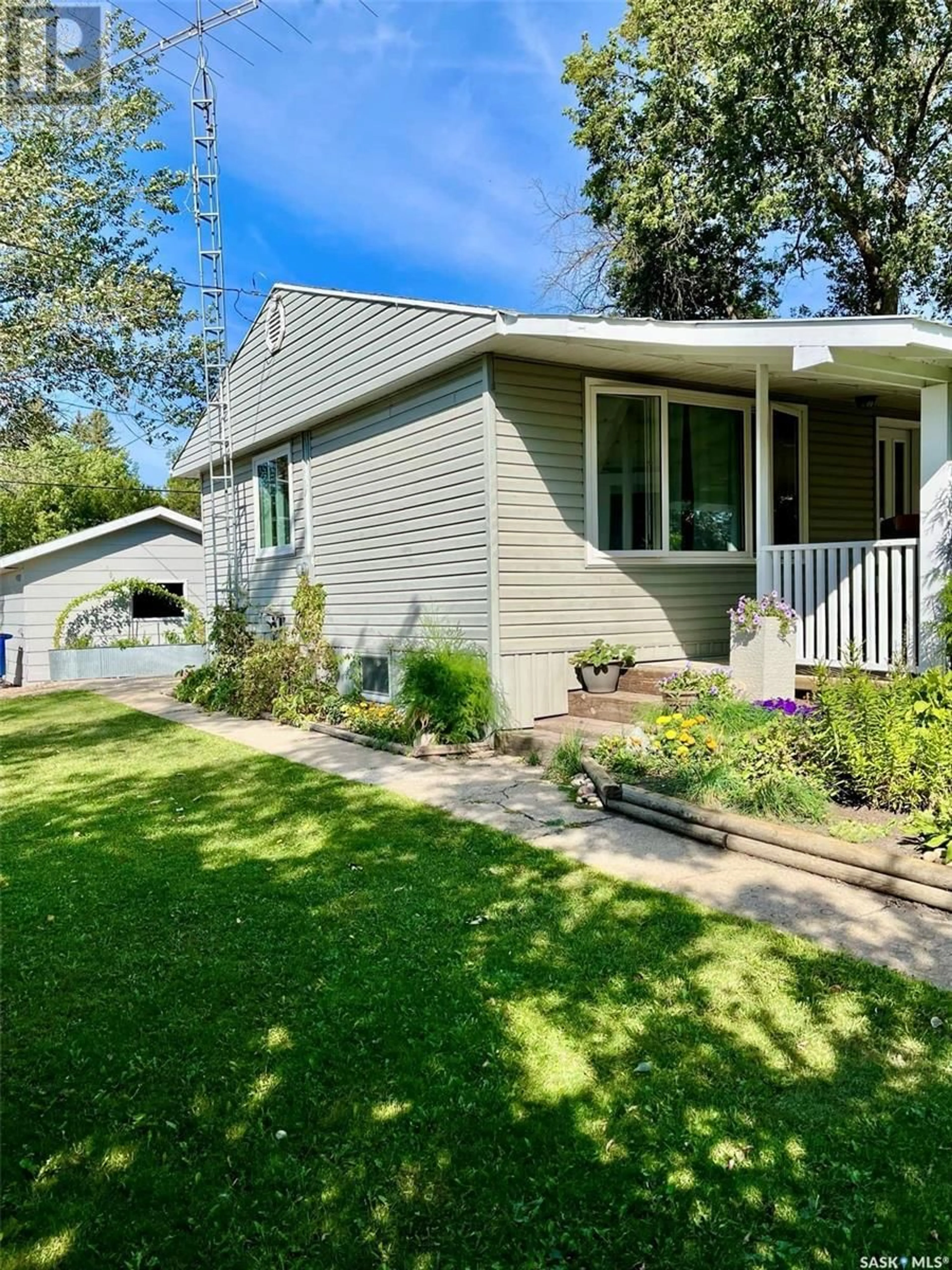 Frontside or backside of a home for 119 1st AVENUE N, Arborfield Saskatchewan S0E0A0