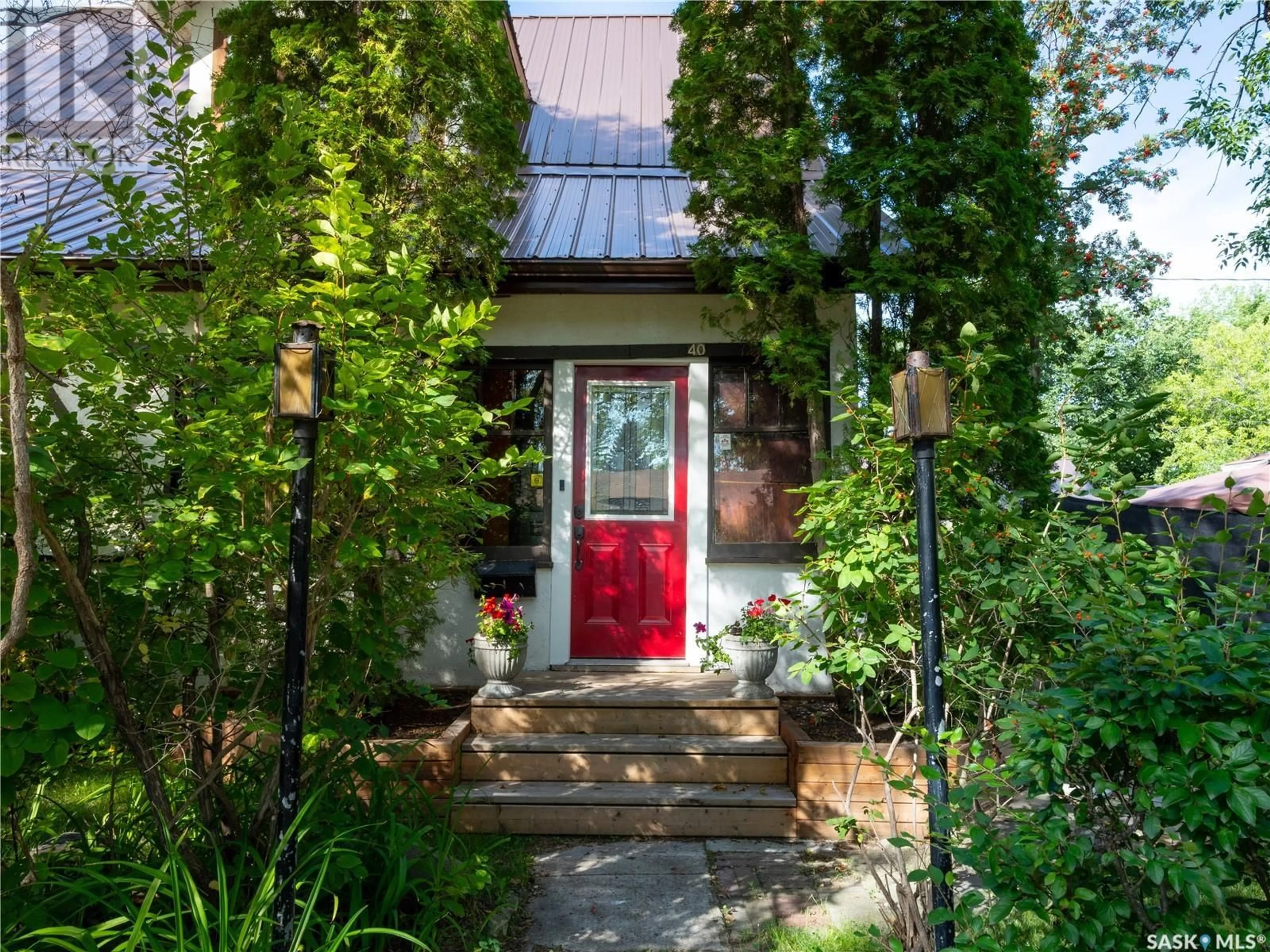 Indoor entryway for 40 Melrose AVENUE, Yorkton Saskatchewan S3N1Y8