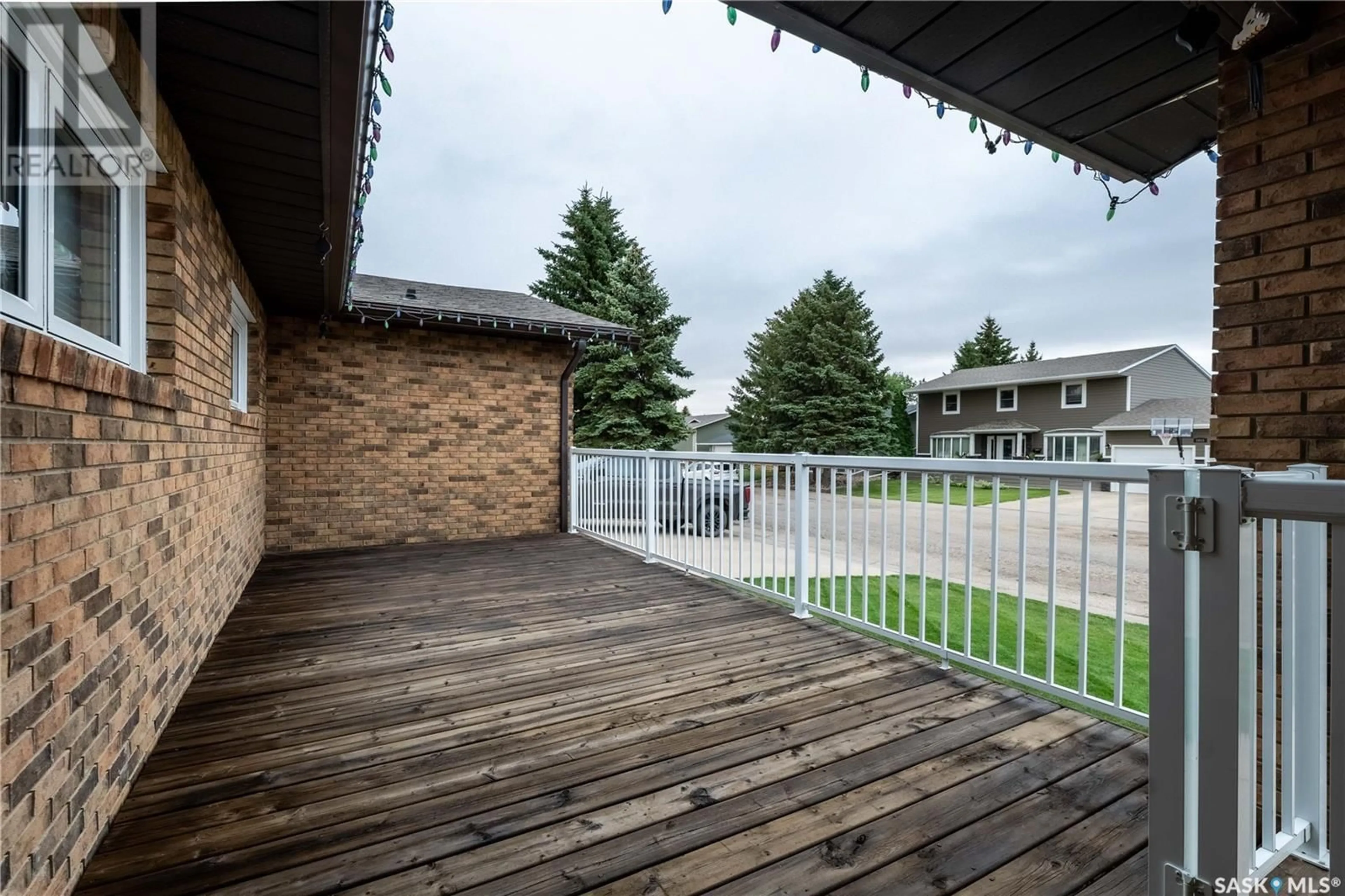 Patio for 1614 Bingham ROAD, Moose Jaw Saskatchewan S6H7X7