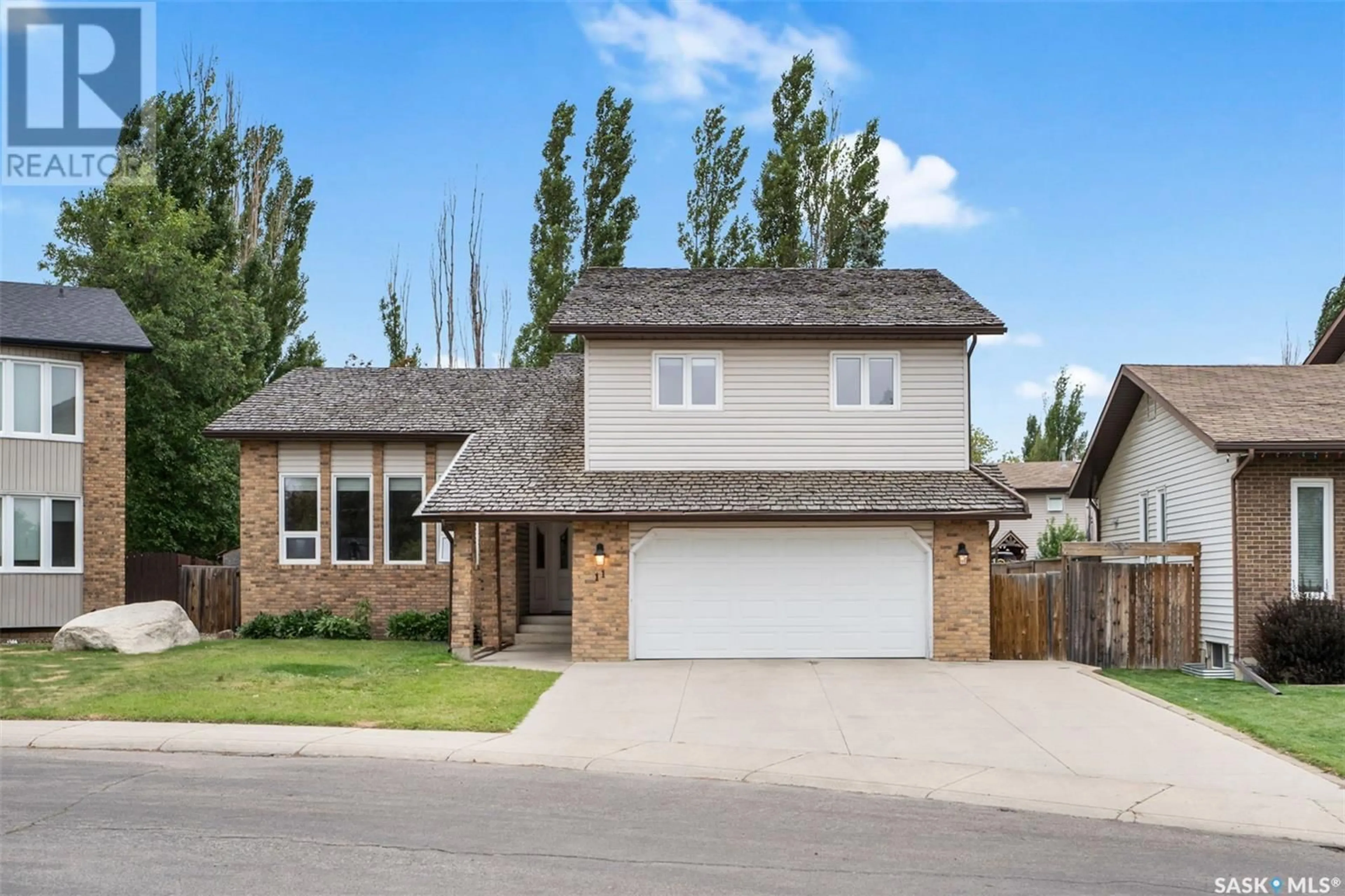 Frontside or backside of a home for 11 Bain CRESCENT, Saskatoon Saskatchewan S7K6G3