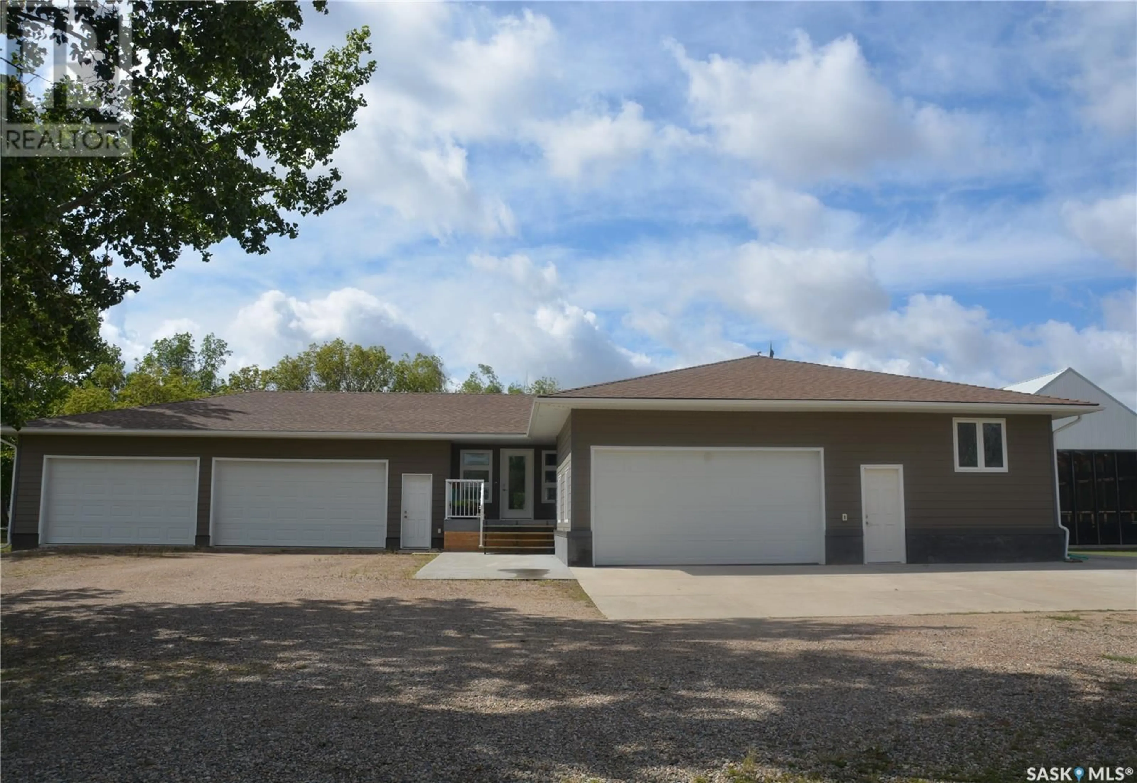 Frontside or backside of a home for Oviatt Acreage, Vanscoy Rm No. 345 Saskatchewan S0L0P0