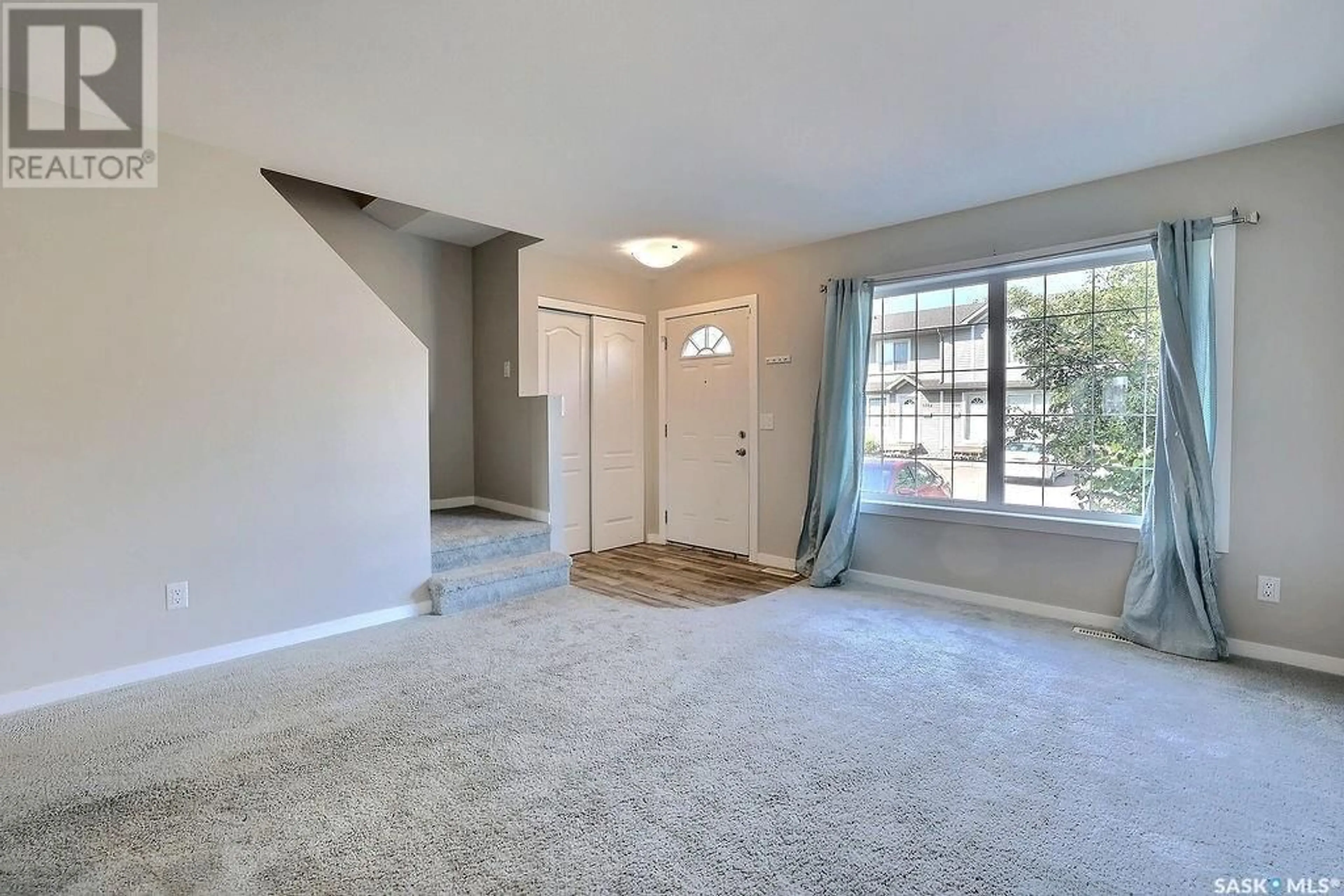 A pic of a room, carpet floors for 3750 7th AVENUE E, Regina Saskatchewan S4N7R4