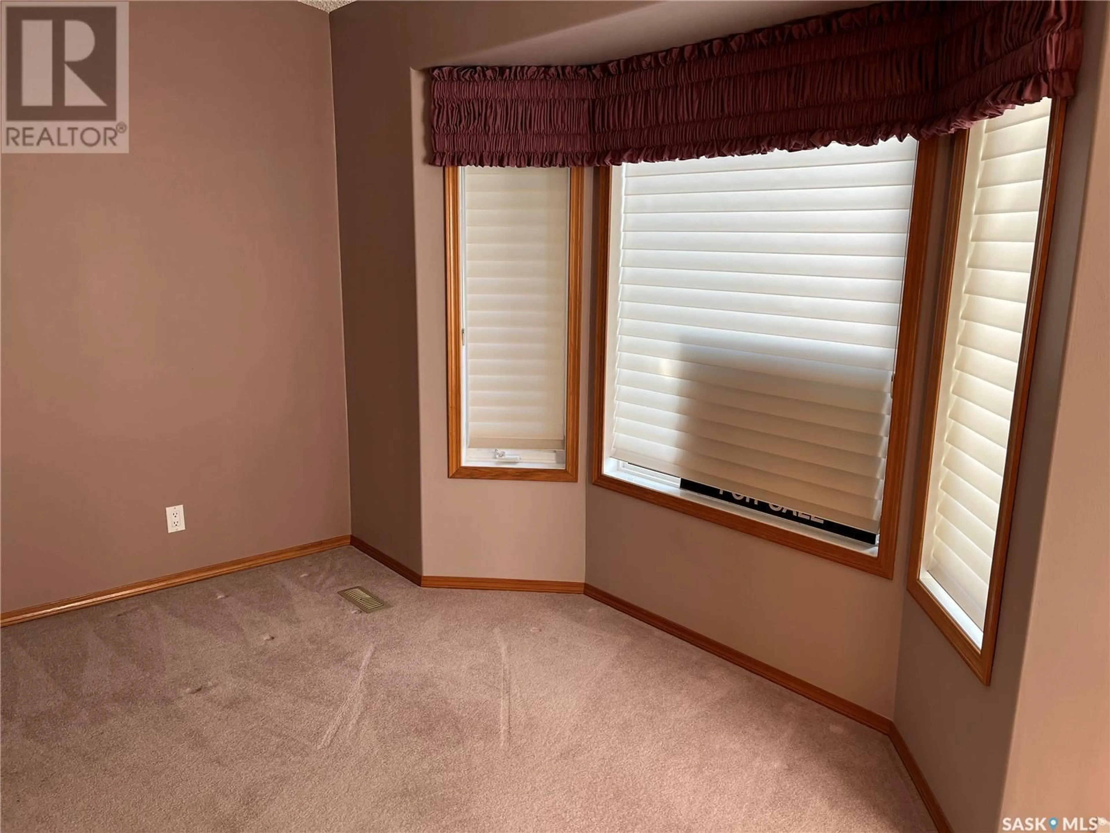 A pic of a room, unknown floor for 110 202 Lister Kaye CRESCENT, Swift Current Saskatchewan S9H5A7