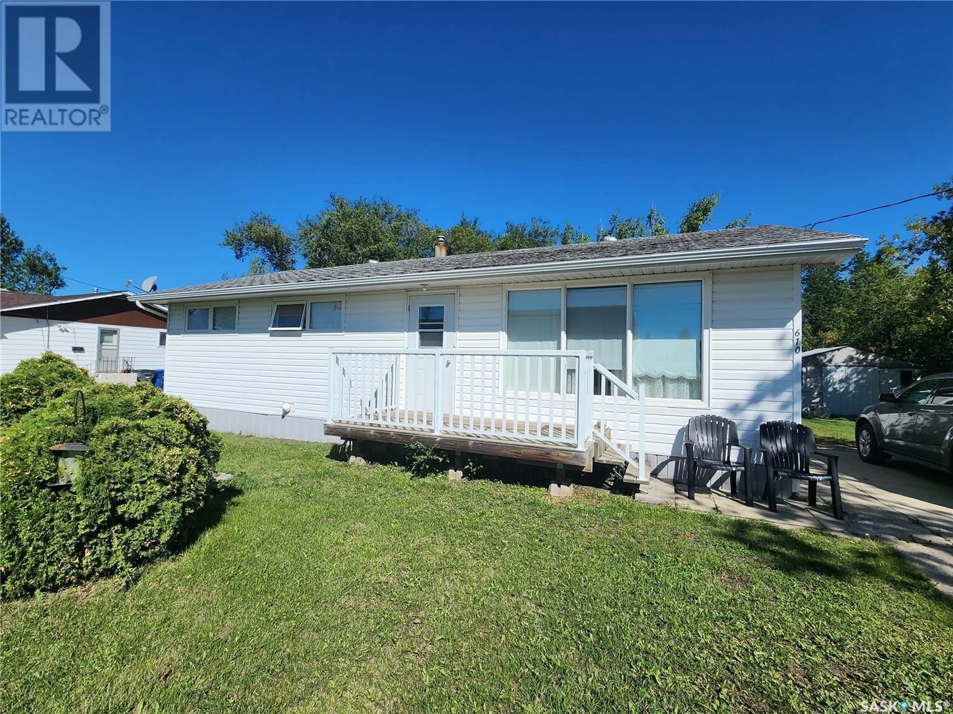 Frontside or backside of a home for 610 Wolseley AVENUE, Grenfell Saskatchewan S0G2B0