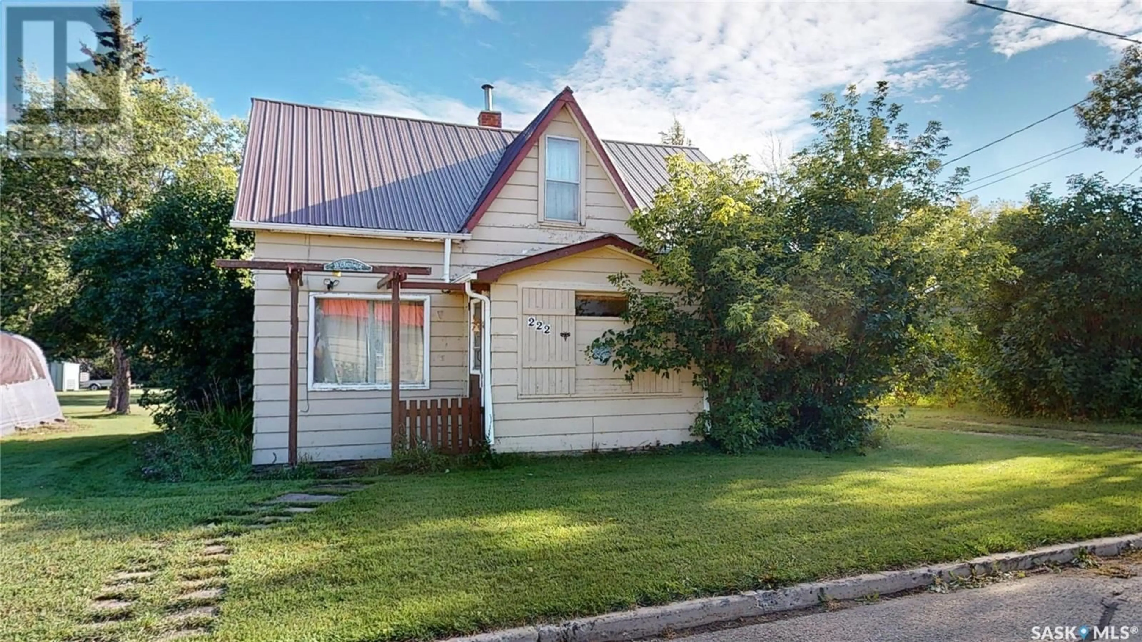 Cottage for 222 Railway AVENUE, Wawota Saskatchewan S0G5A0