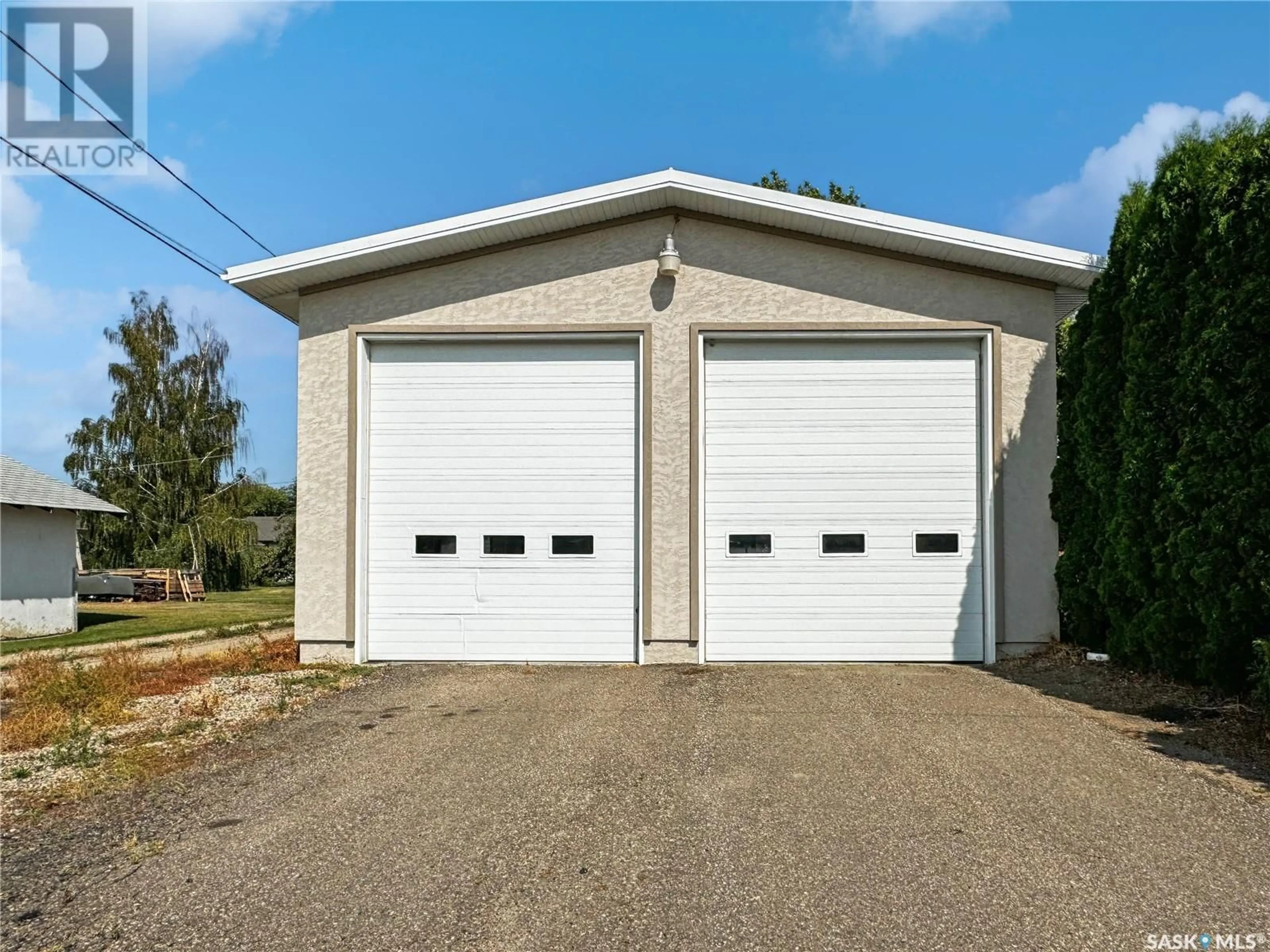 Indoor garage for 315 3rd STREET W, Wilkie Saskatchewan S0K4W0