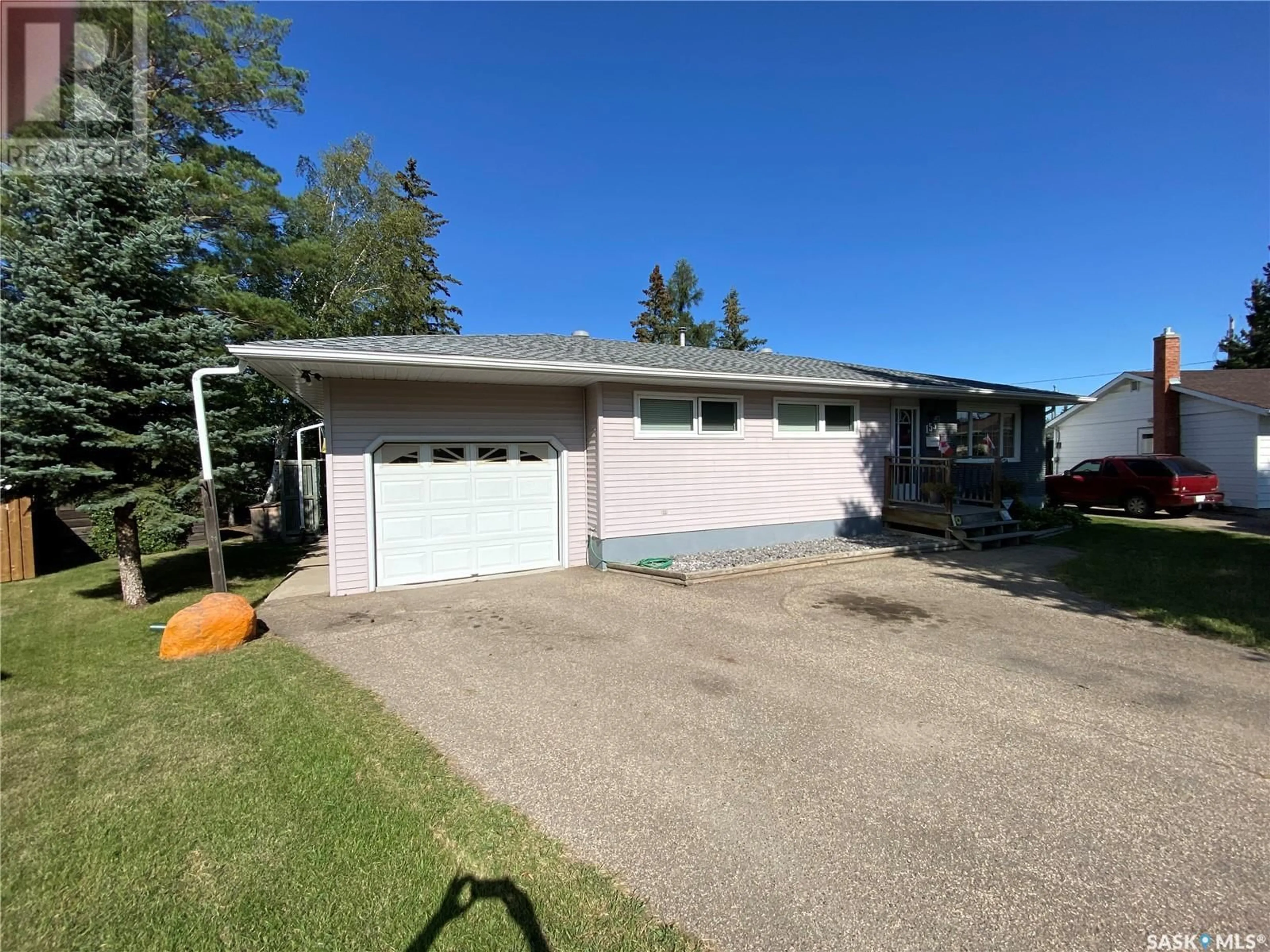 Frontside or backside of a home, cottage for 153 Logan CRESCENT W, Yorkton Saskatchewan S3N0W6