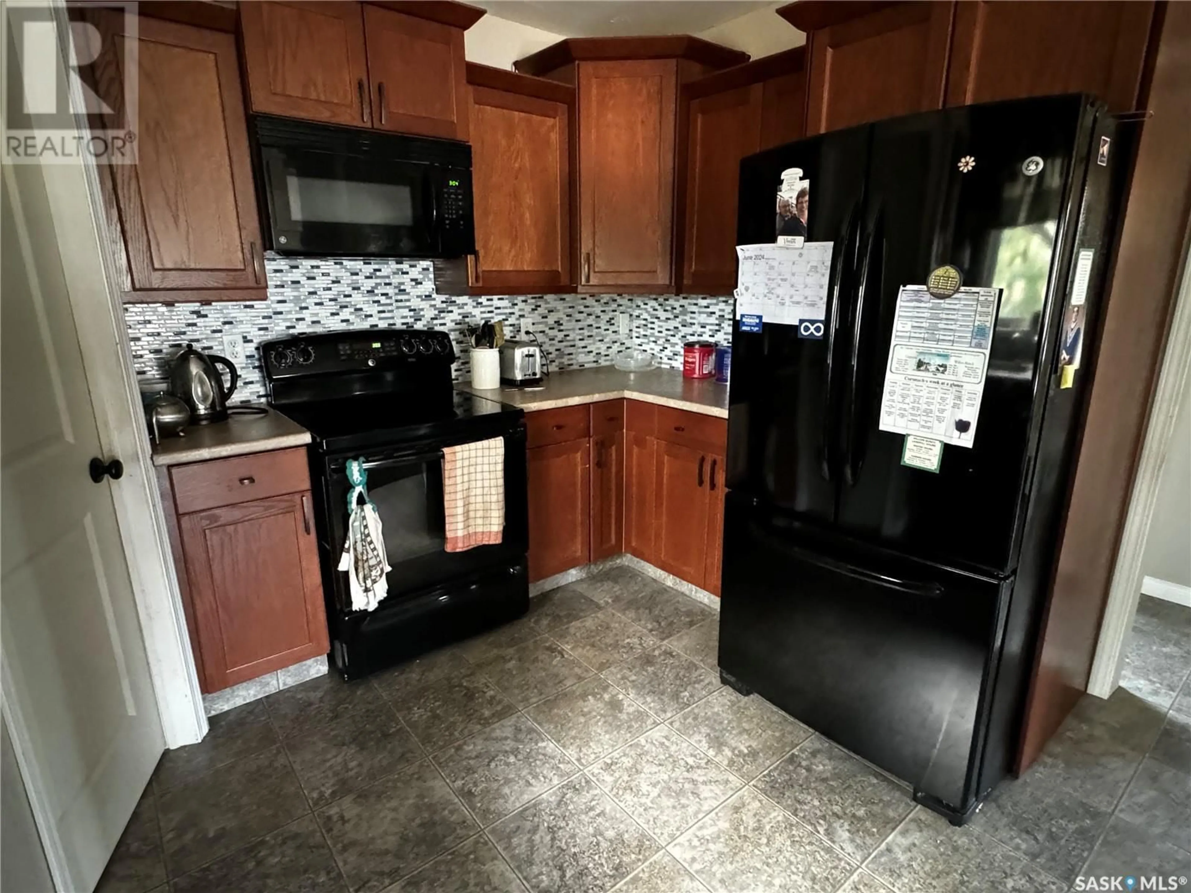 Kitchen for 2 1st STREET W, Fife Lake Saskatchewan S0H1N0