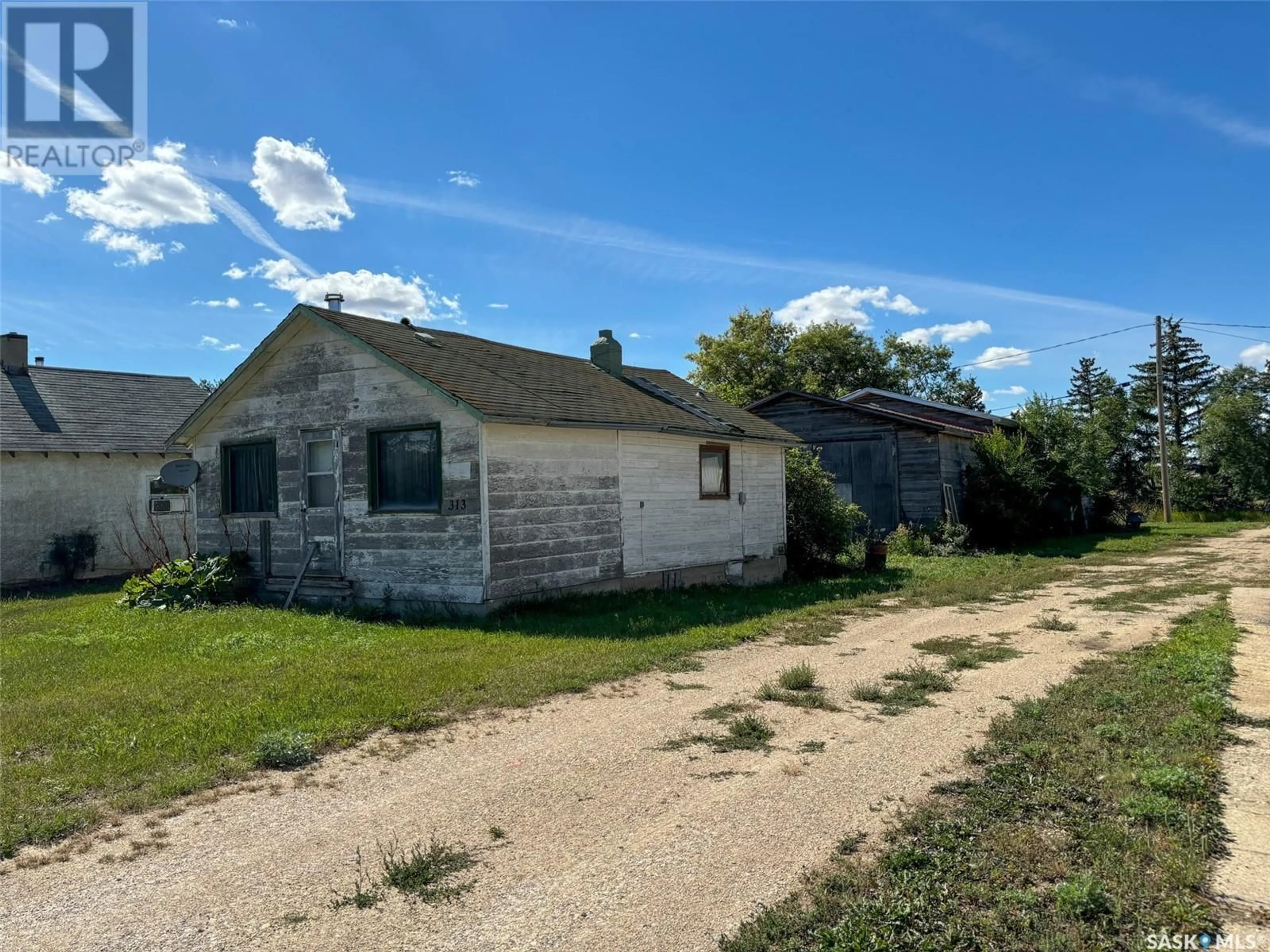 Frontside or backside of a home for 313 Saskatchewan AVENUE S, Simpson Saskatchewan S0G4M0