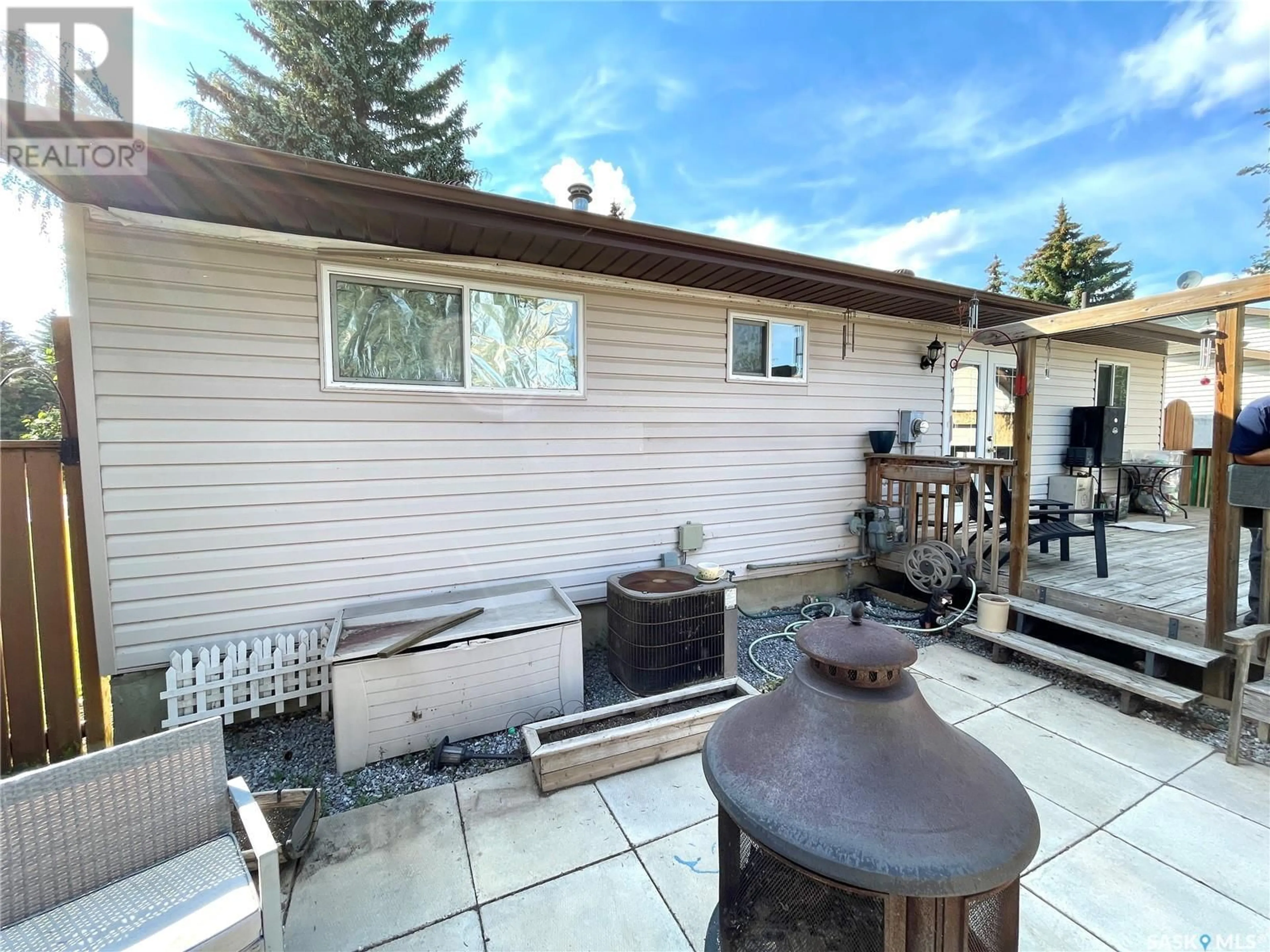 Patio for 2472 Ross CRESCENT, North Battleford Saskatchewan S9A3R3