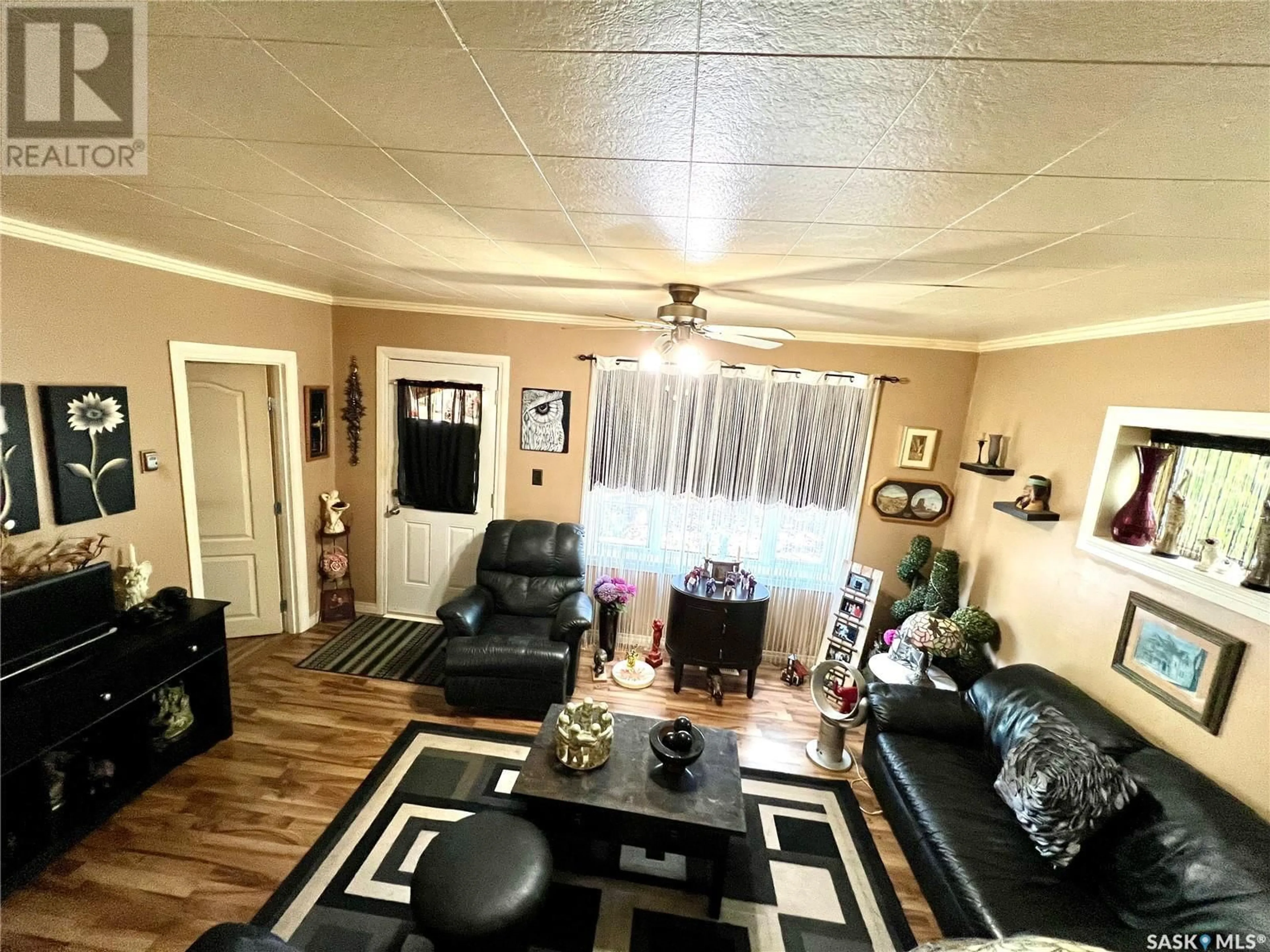 A pic of a room for 210 1st STREET W, Kyle Saskatchewan S9H1T0