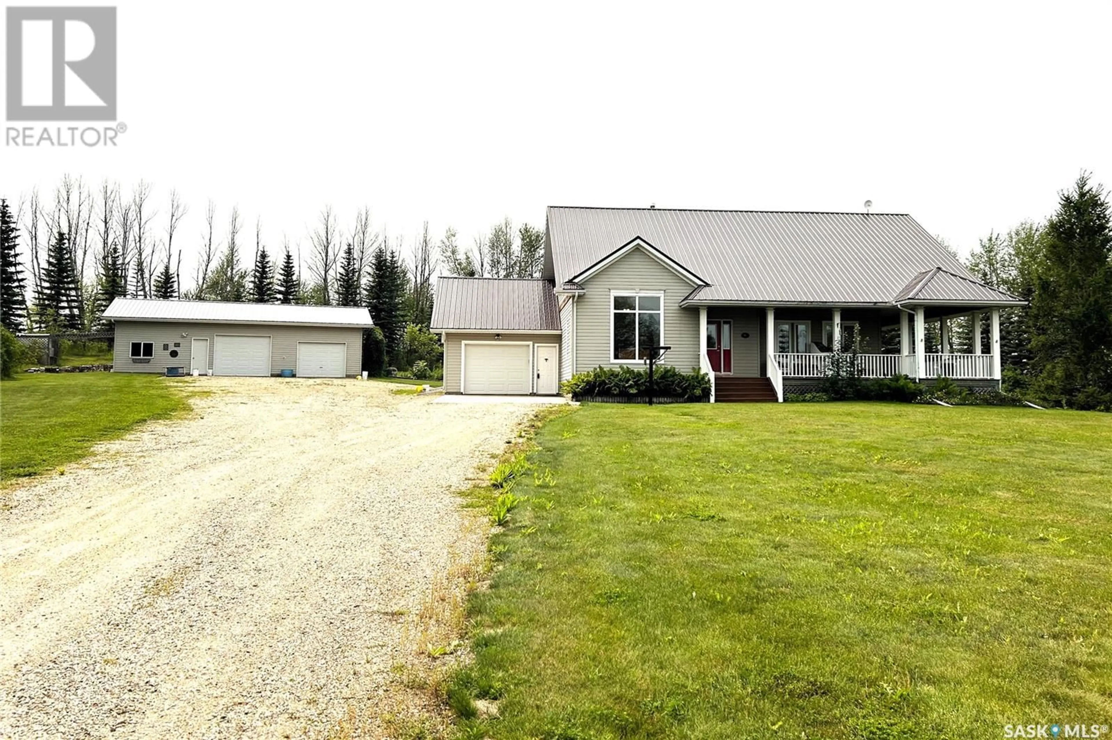 Outside view for Wakaw Lake Acreage, Hoodoo Rm No. 401 Saskatchewan S0K4P0