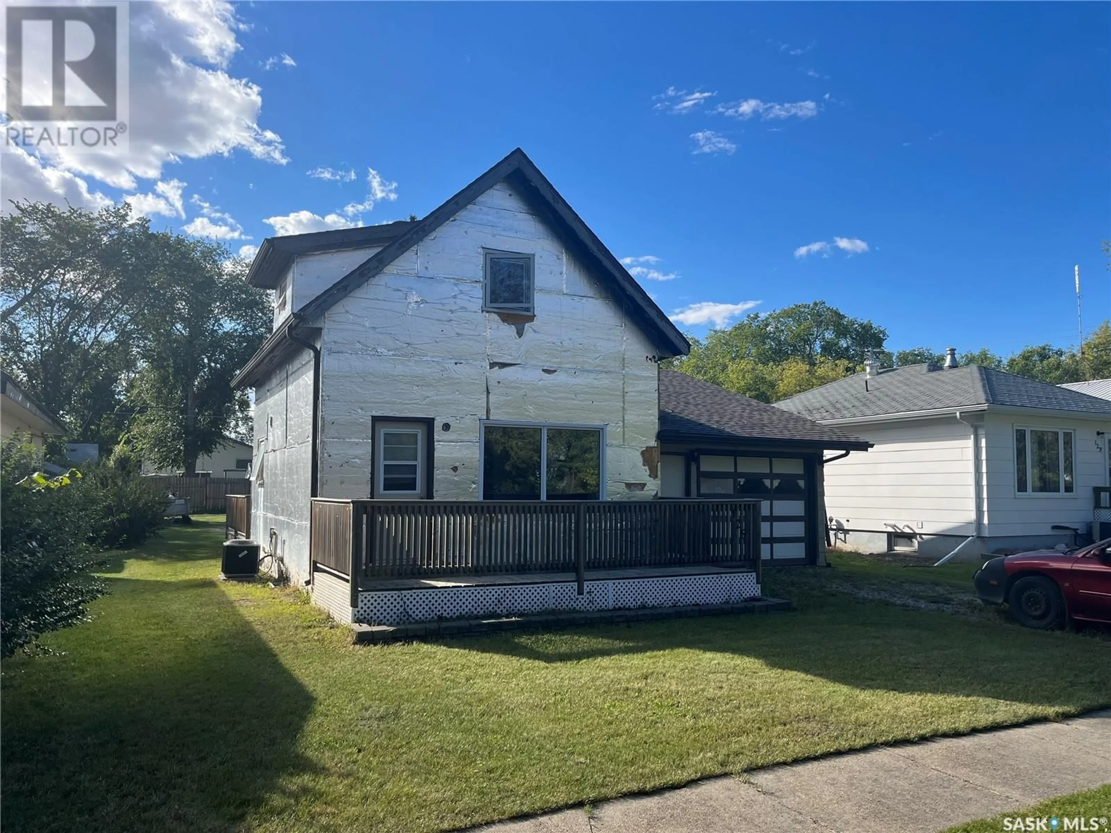 Frontside or backside of a home, cottage for 125 2nd STREET NW, Wadena Saskatchewan S0A4J0