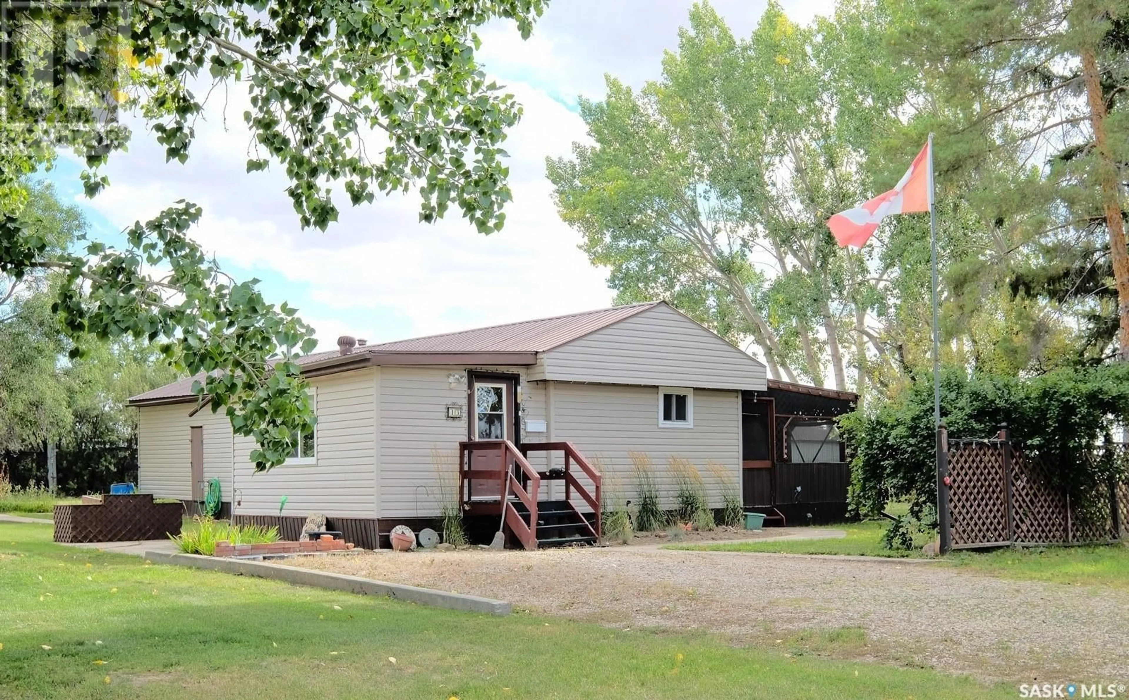 Outside view for 13 Brown AVENUE, Zealandia Saskatchewan S0L3N0