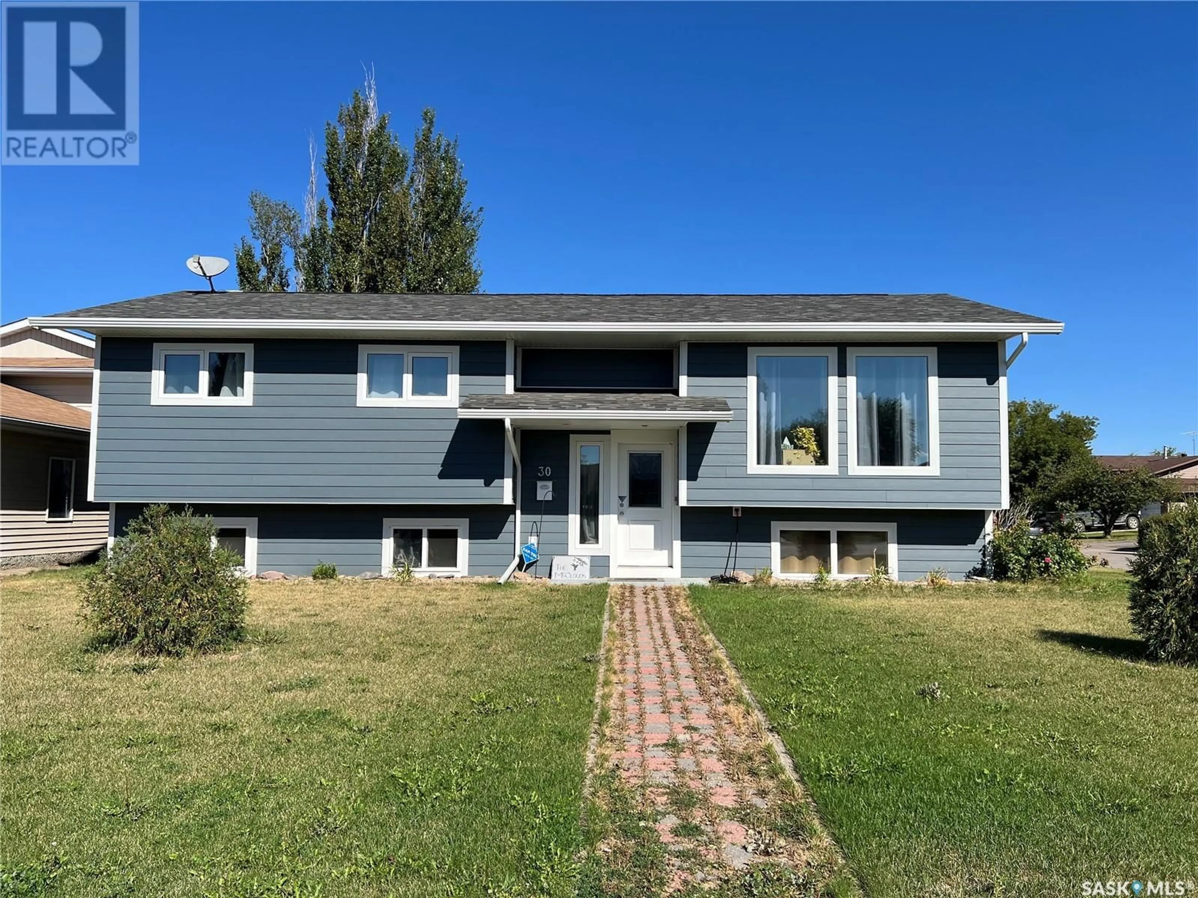 Frontside or backside of a home for 30 Marion CRESCENT, Meadow Lake Saskatchewan S9X1B7