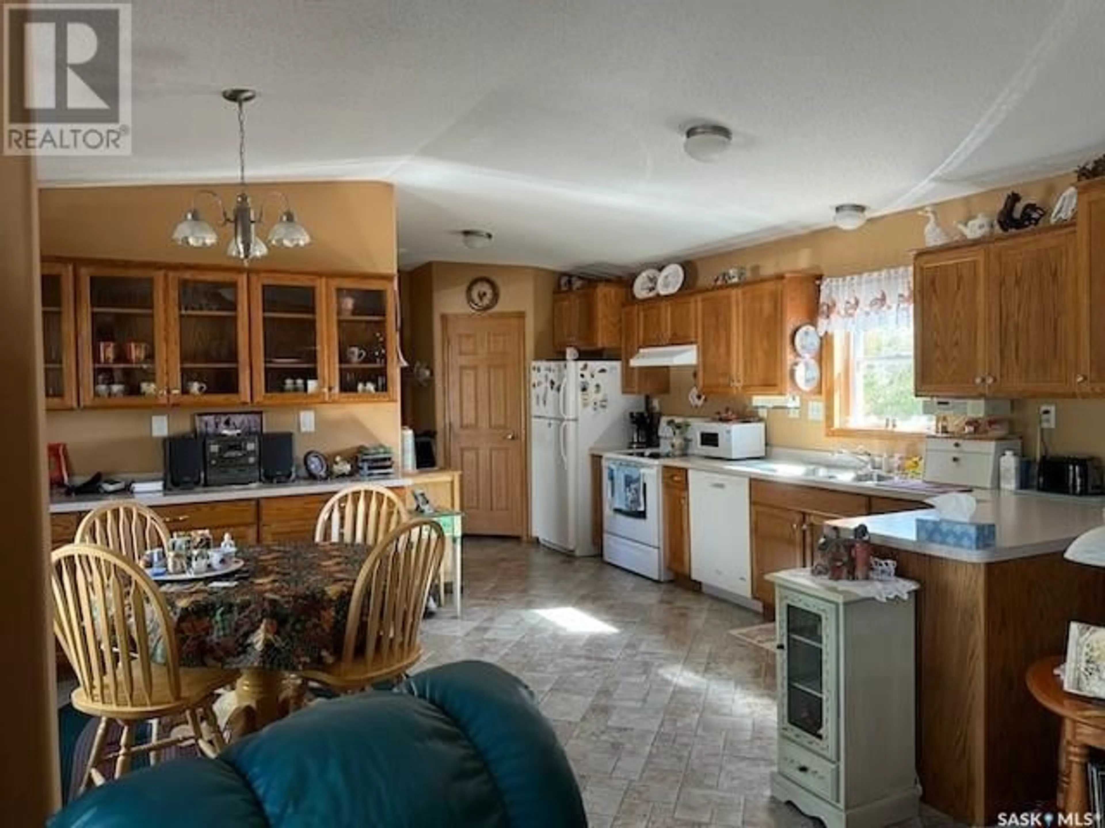 Kitchen for 205 Herbert AVENUE, Herbert Saskatchewan S0H2A0