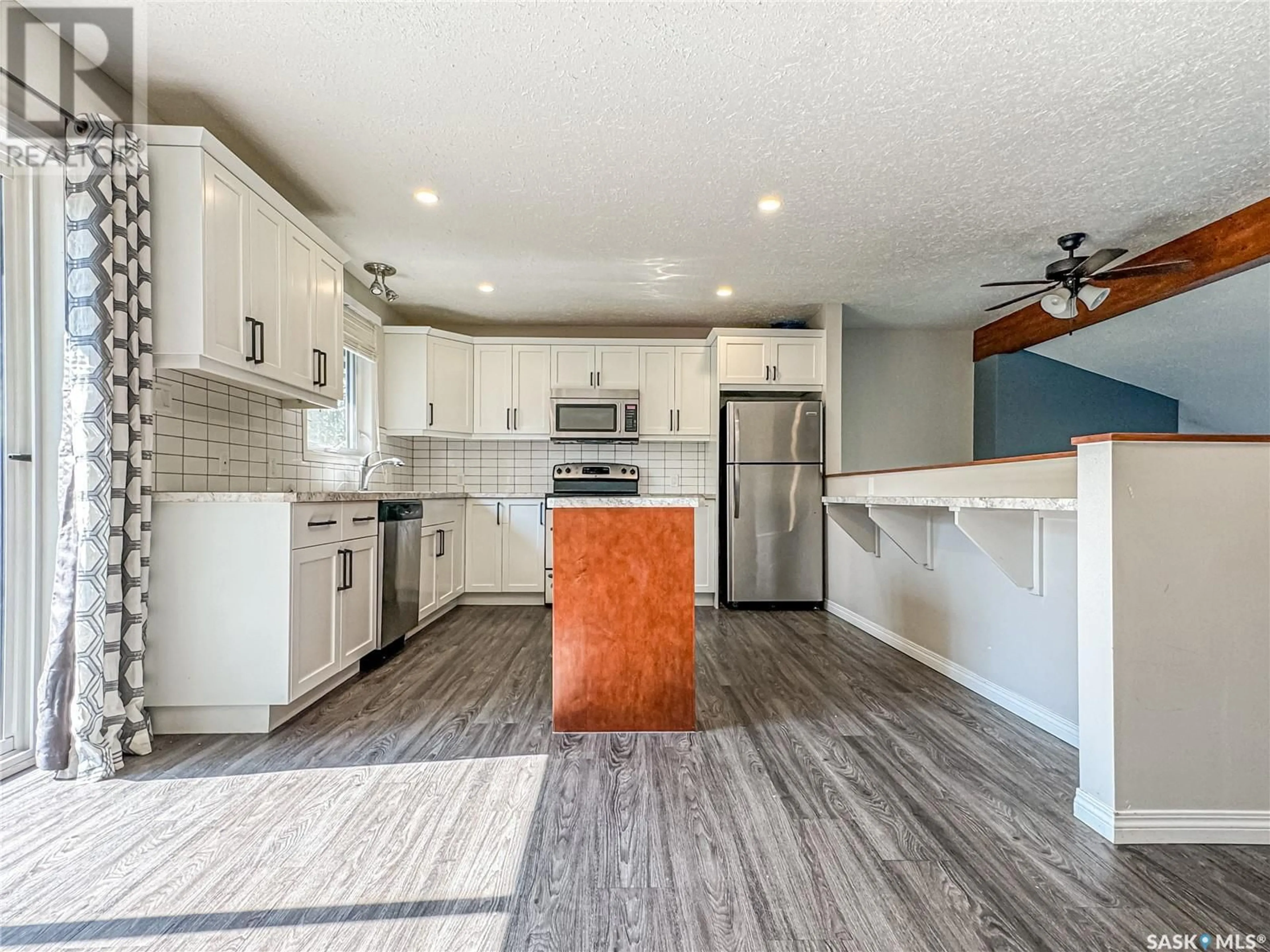 Open concept kitchen, unknown for 308 FINLEY AVENUE, Cut Knife Saskatchewan S0M0N0