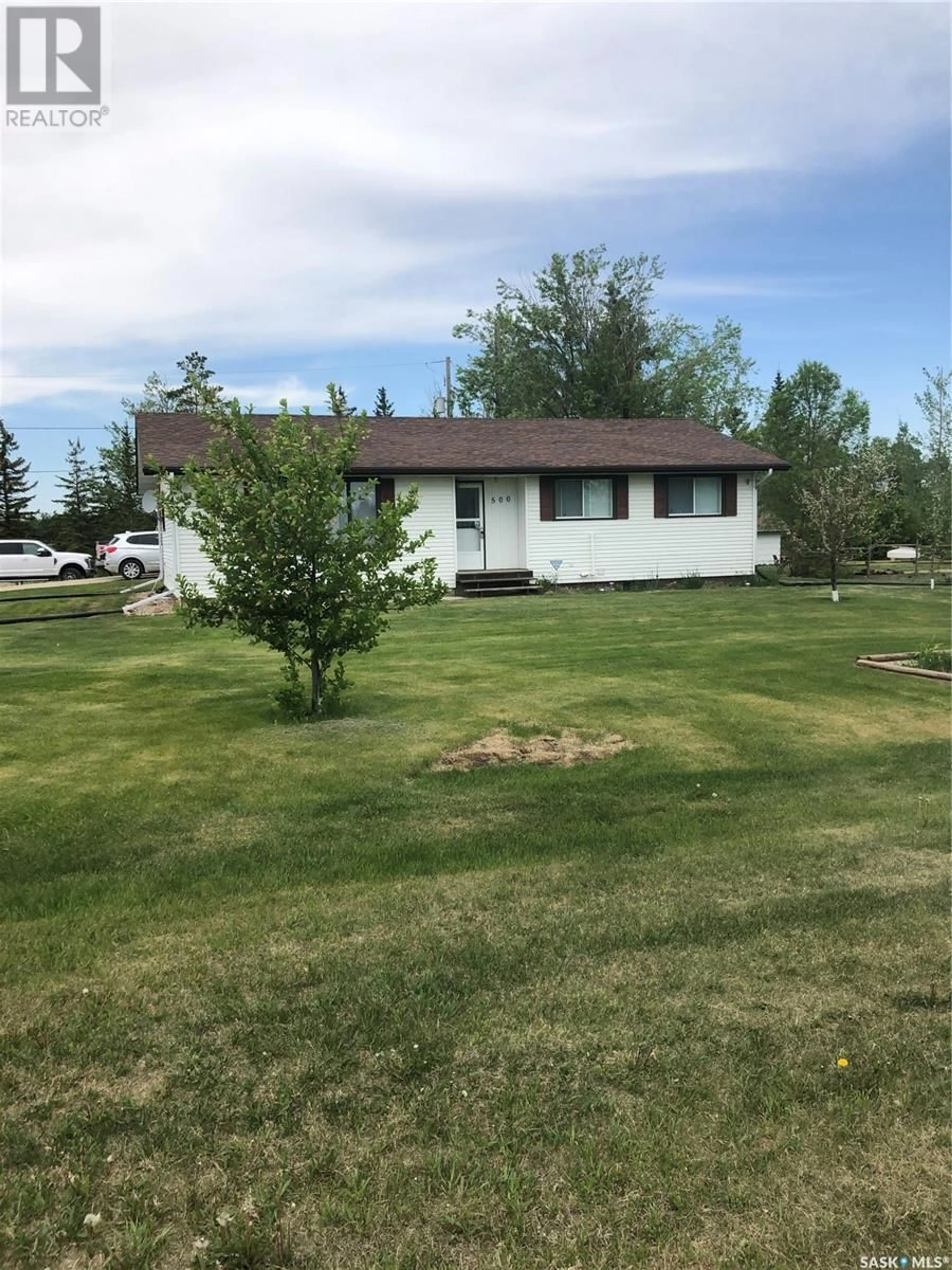 Frontside or backside of a home for 500 Main STREET N, Kelliher Saskatchewan S0A1V0