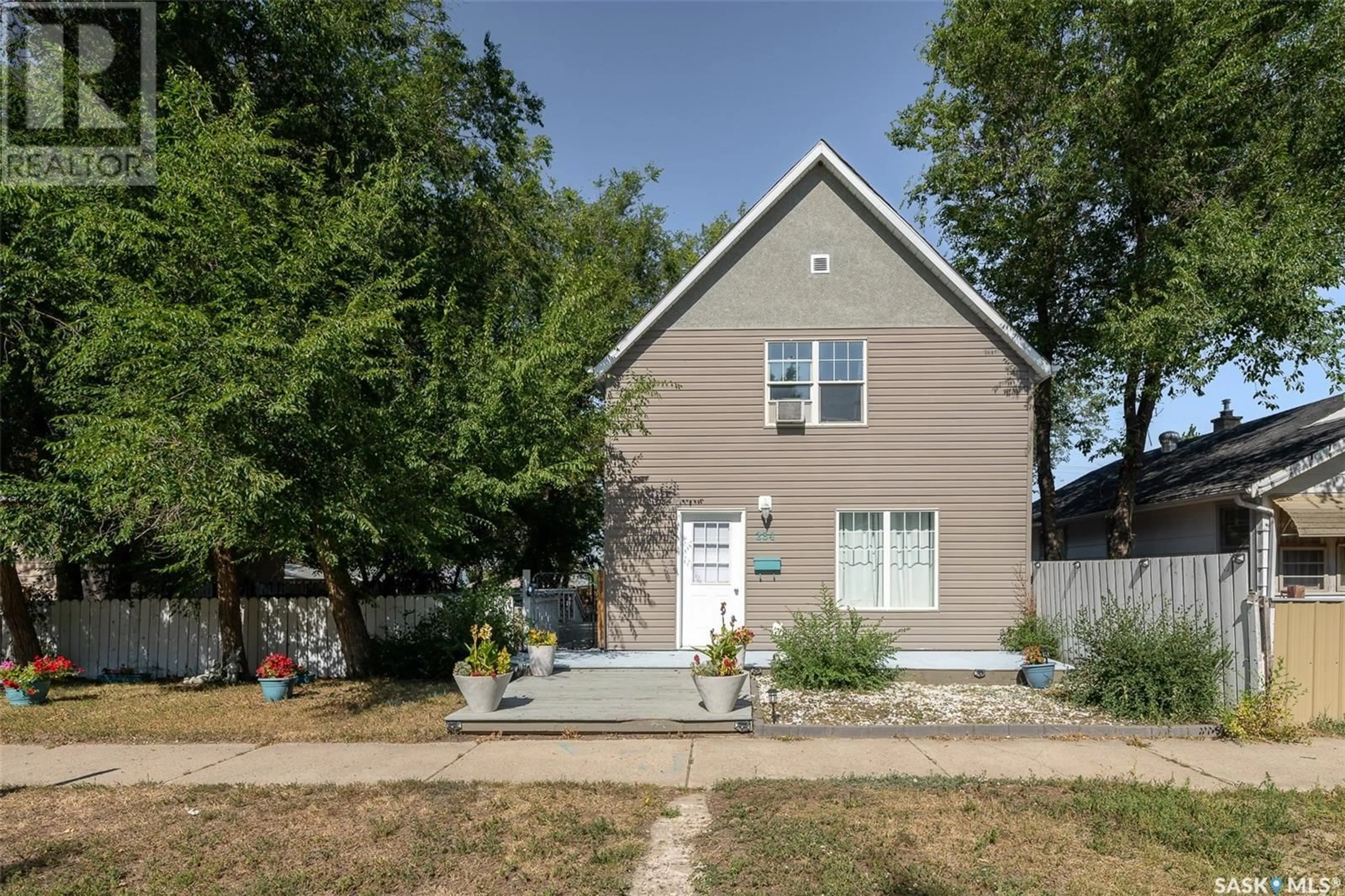 Frontside or backside of a home for 234 Lillooet STREET W, Moose Jaw Saskatchewan S6H4Z3