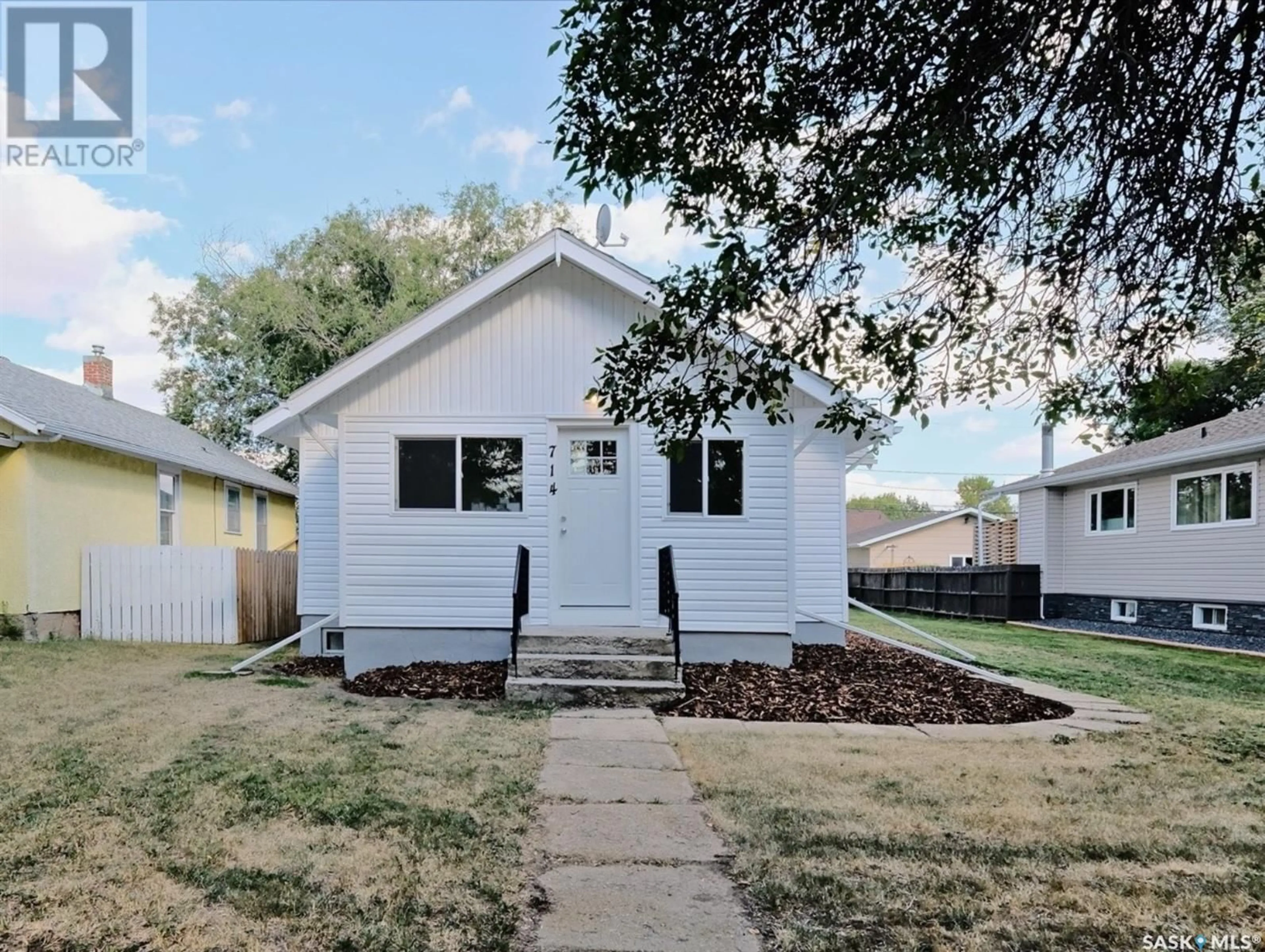 Frontside or backside of a home, cottage for 714 Main STREET, Rosetown Saskatchewan S0L2V0