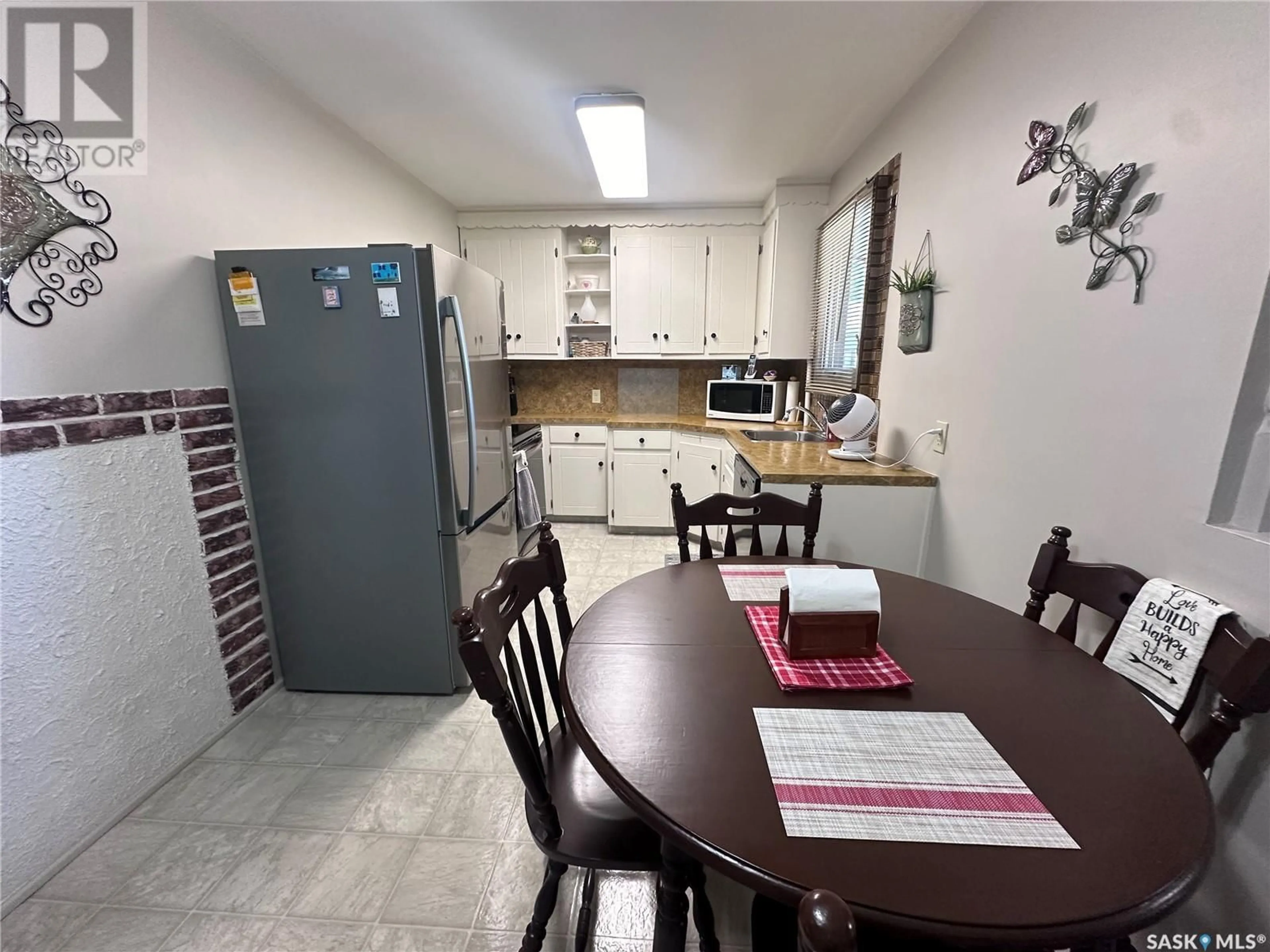 Kitchen for 426 Taylor STREET, Bienfait Saskatchewan S0C0M0