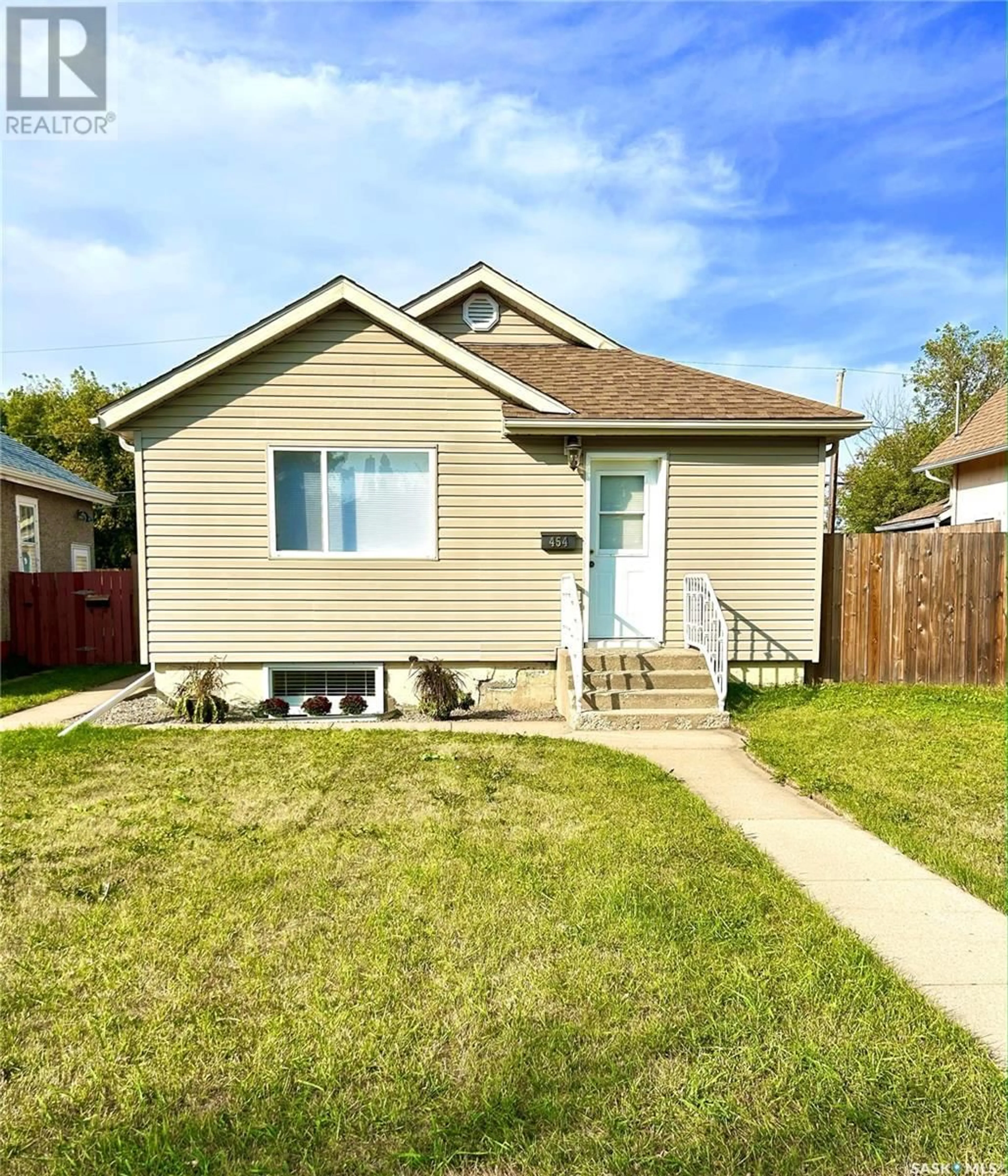 Frontside or backside of a home for 454 7th STREET E, Prince Albert Saskatchewan S6V0S3