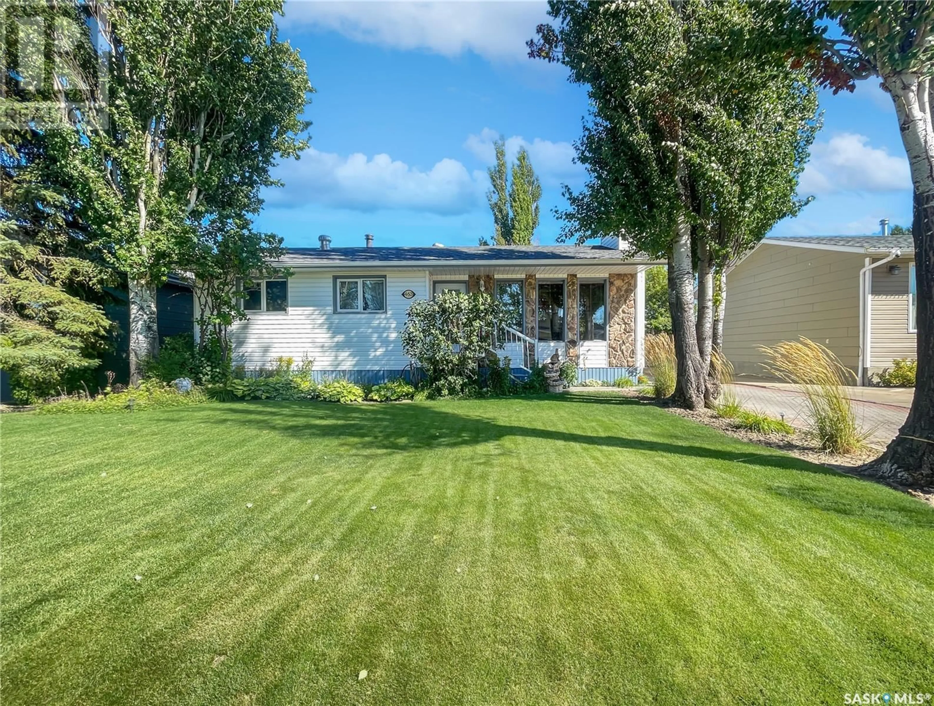 Frontside or backside of a home for 463 Steele CRESCENT, Swift Current Saskatchewan S9H4P7