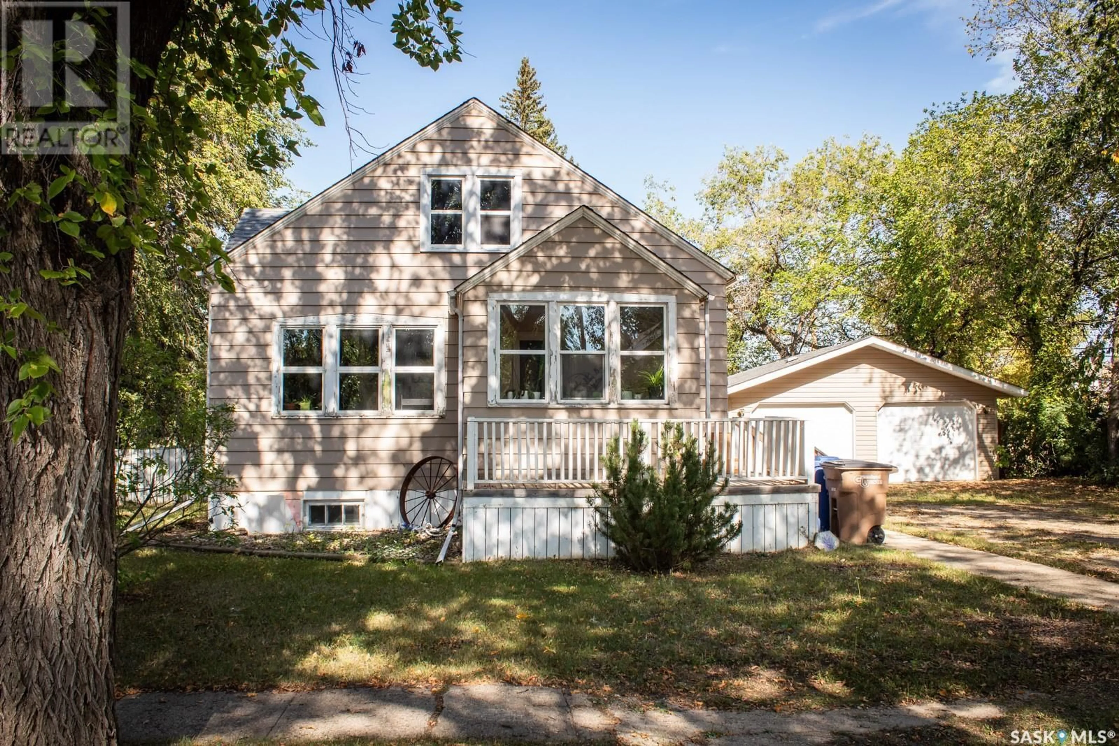 Frontside or backside of a home for 208 Stovel AVENUE E, Melfort Saskatchewan S0E1A0