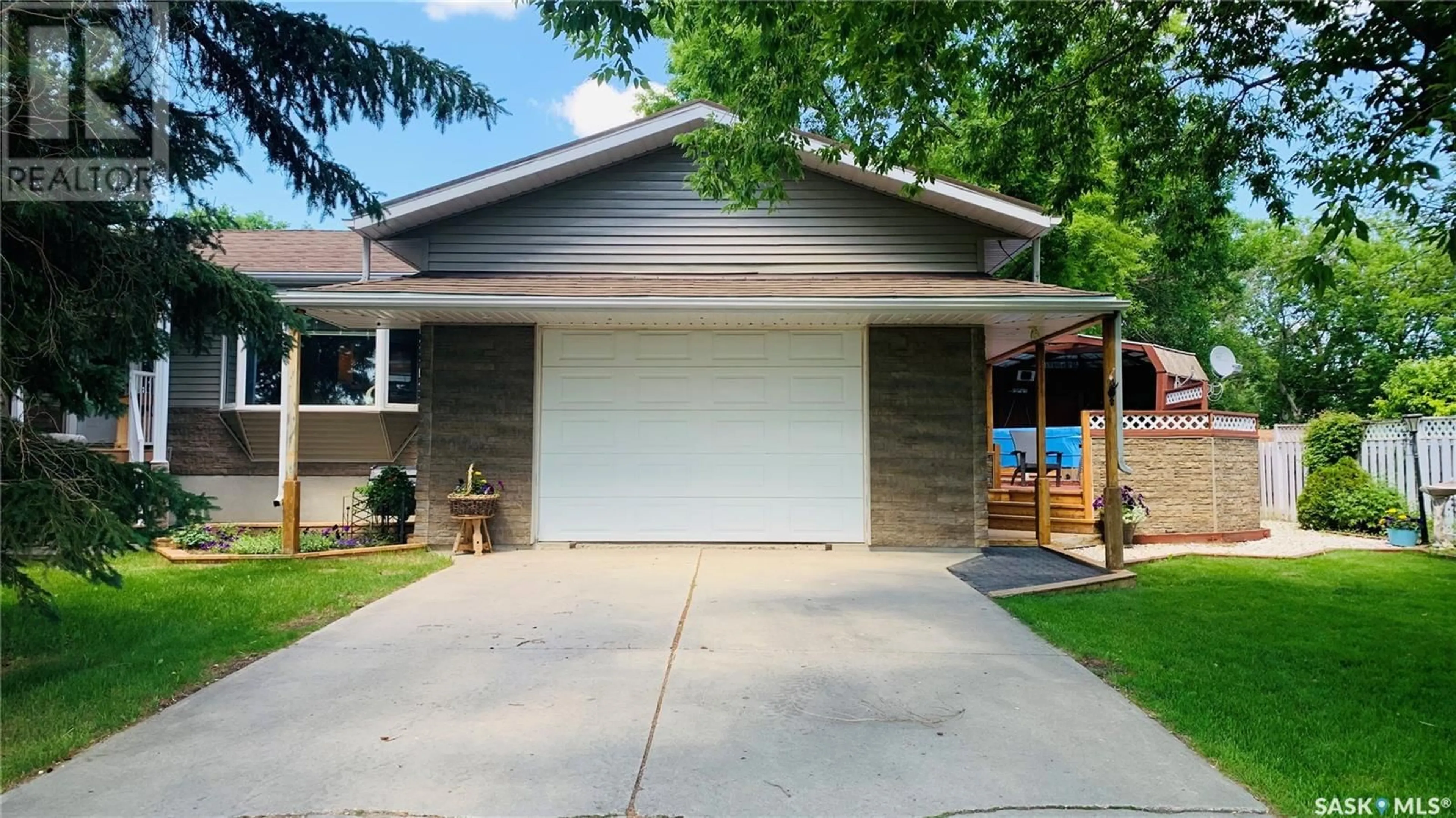 Frontside or backside of a home for 311 W 1st STREET, Alida Saskatchewan S0C0B0