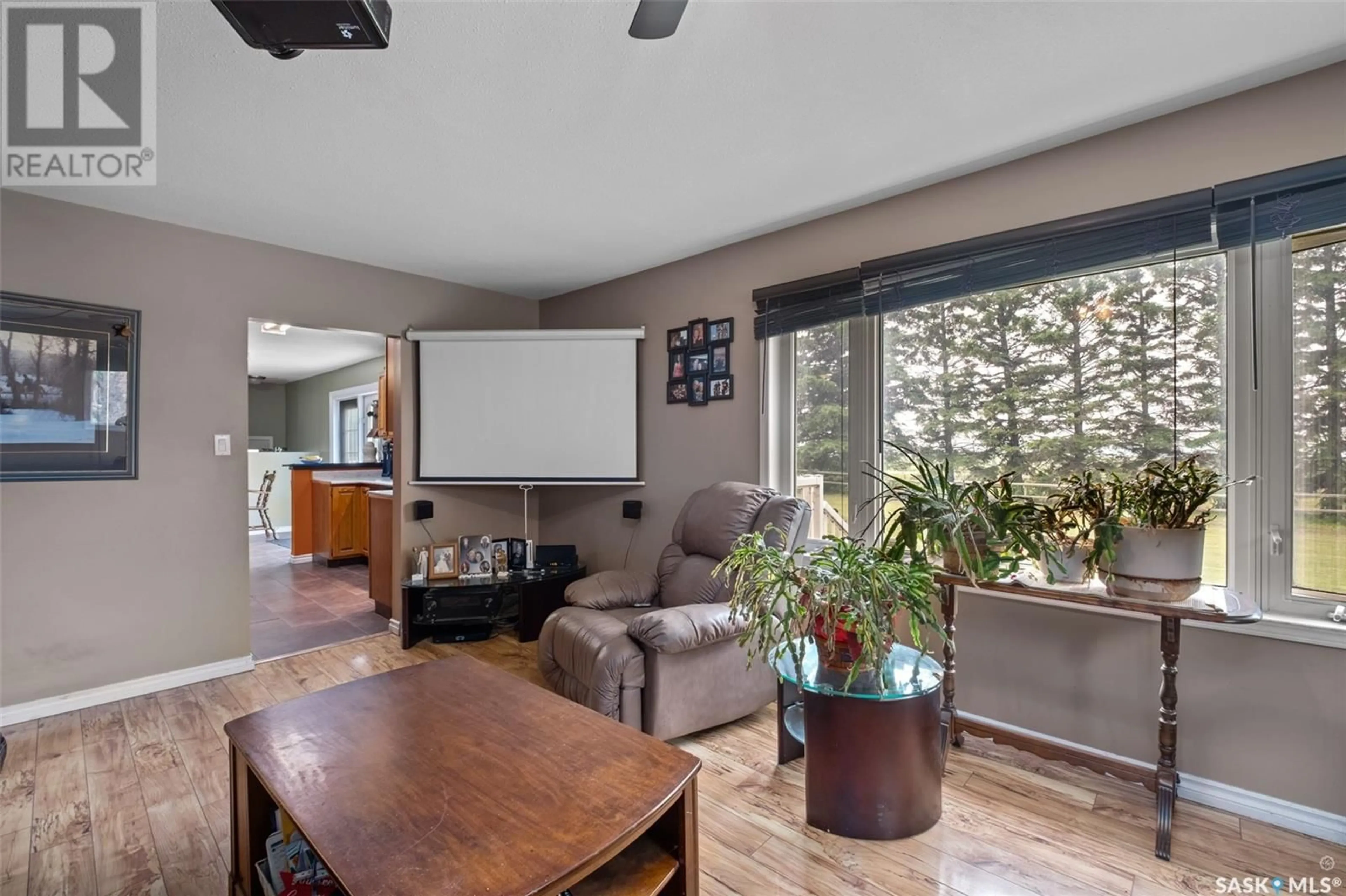 Living room, wood floors for Campbell Road Acreage, Buckland Rm No. 491 Saskatchewan S6V5R3