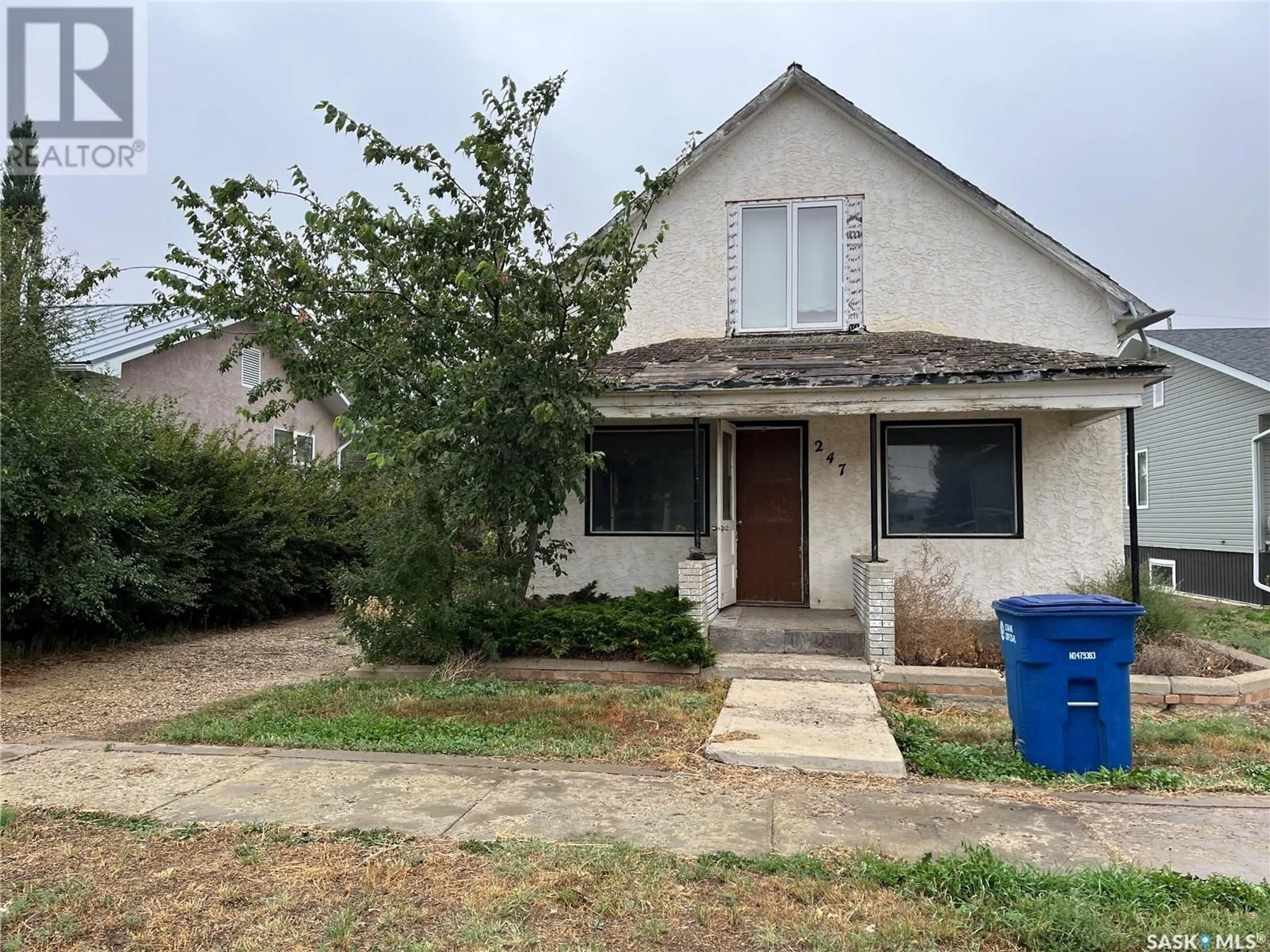 Frontside or backside of a home, cottage for 247 4th AVENUE E, Gravelbourg Saskatchewan S0H1X0