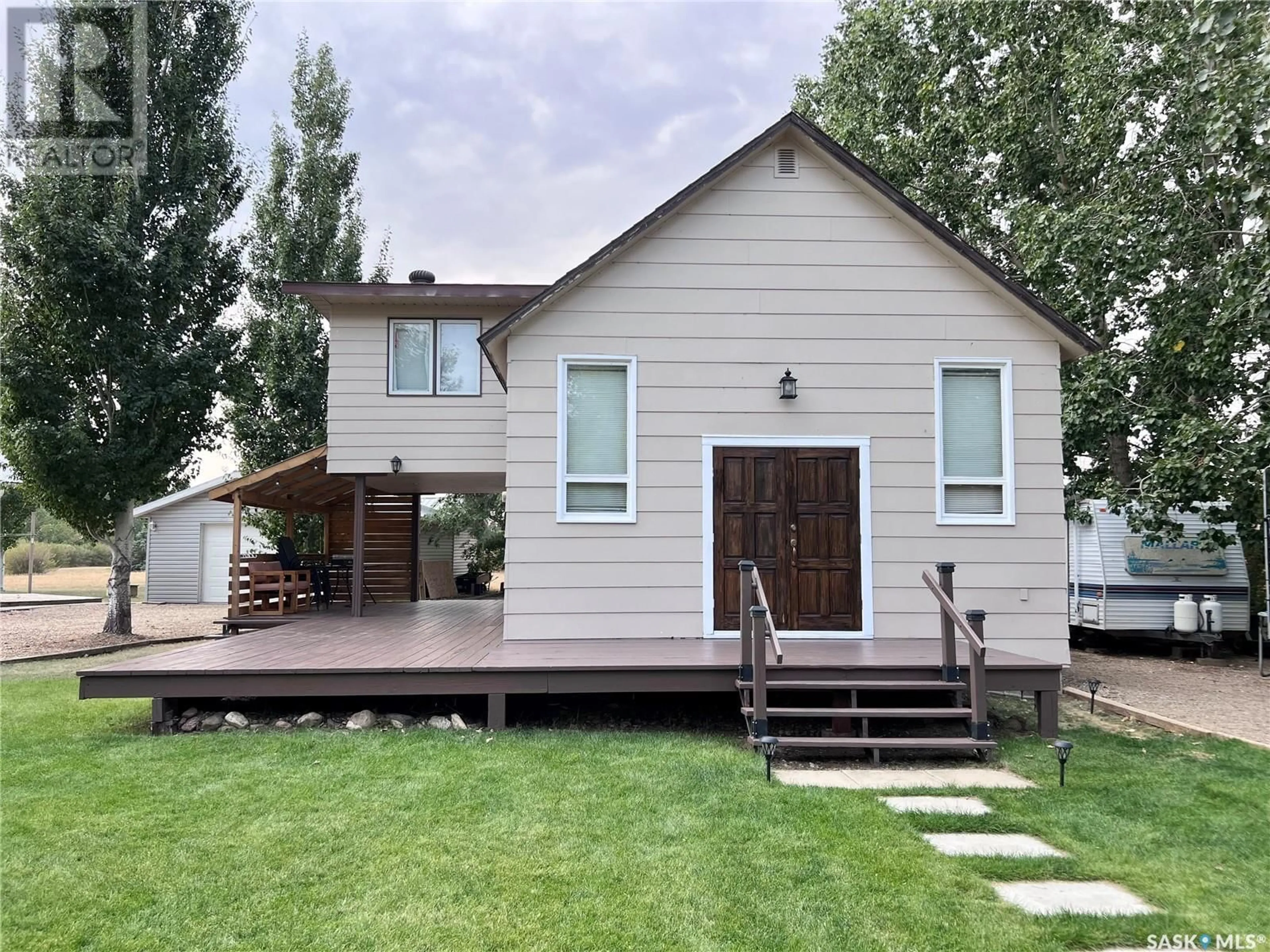 Frontside or backside of a home, cottage for 307 Ruby DRIVE, Hitchcock Bay Saskatchewan S0L0G0